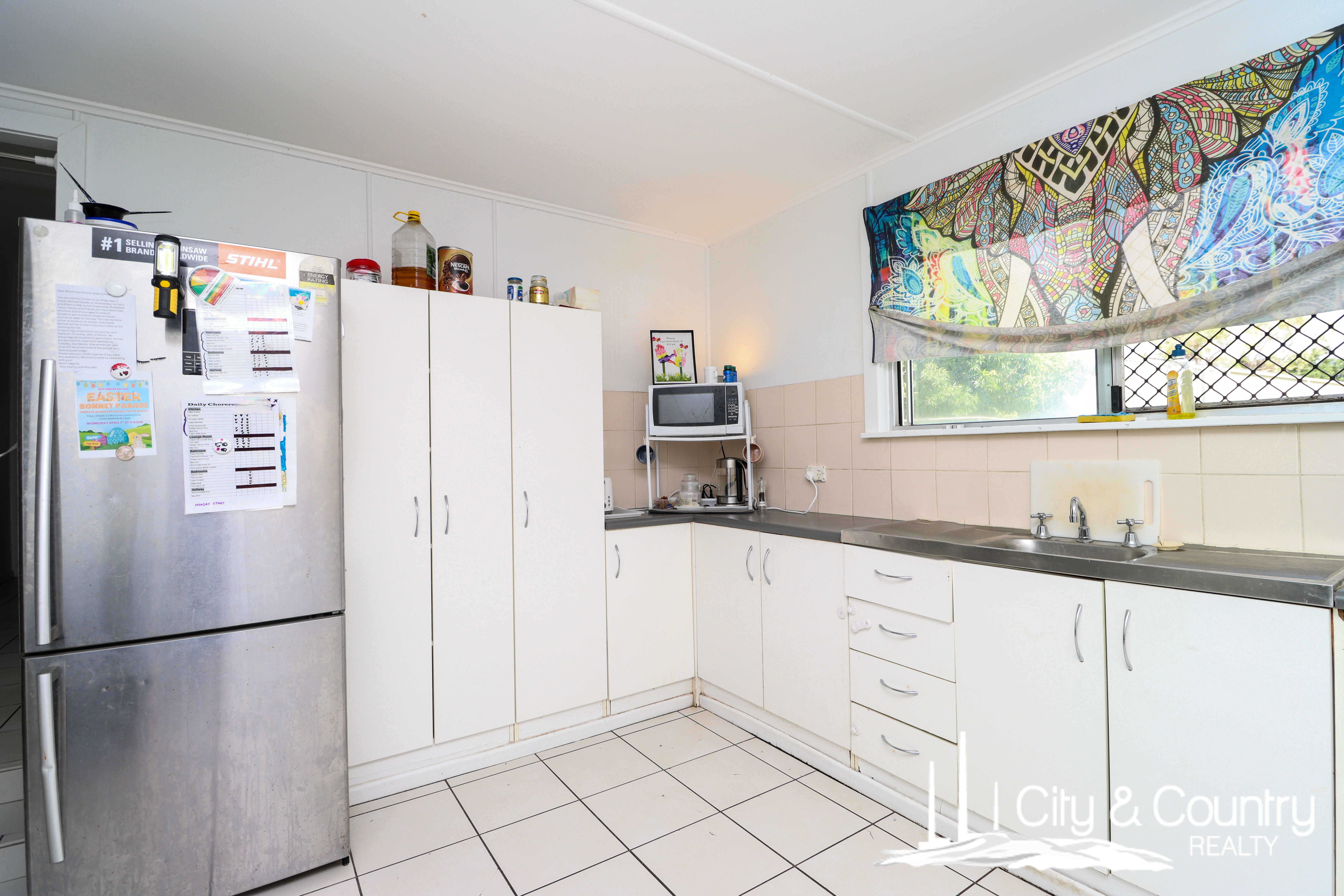 98 Trainor Street, Mount Isa, Qld, 4825 - Image 4