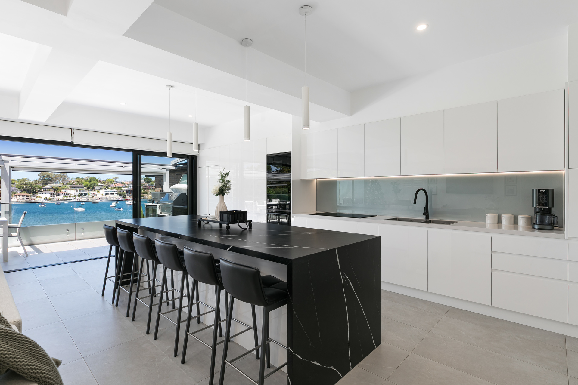 22 Grandview Parade, Caringbah South, NSW 2229 - Image 3