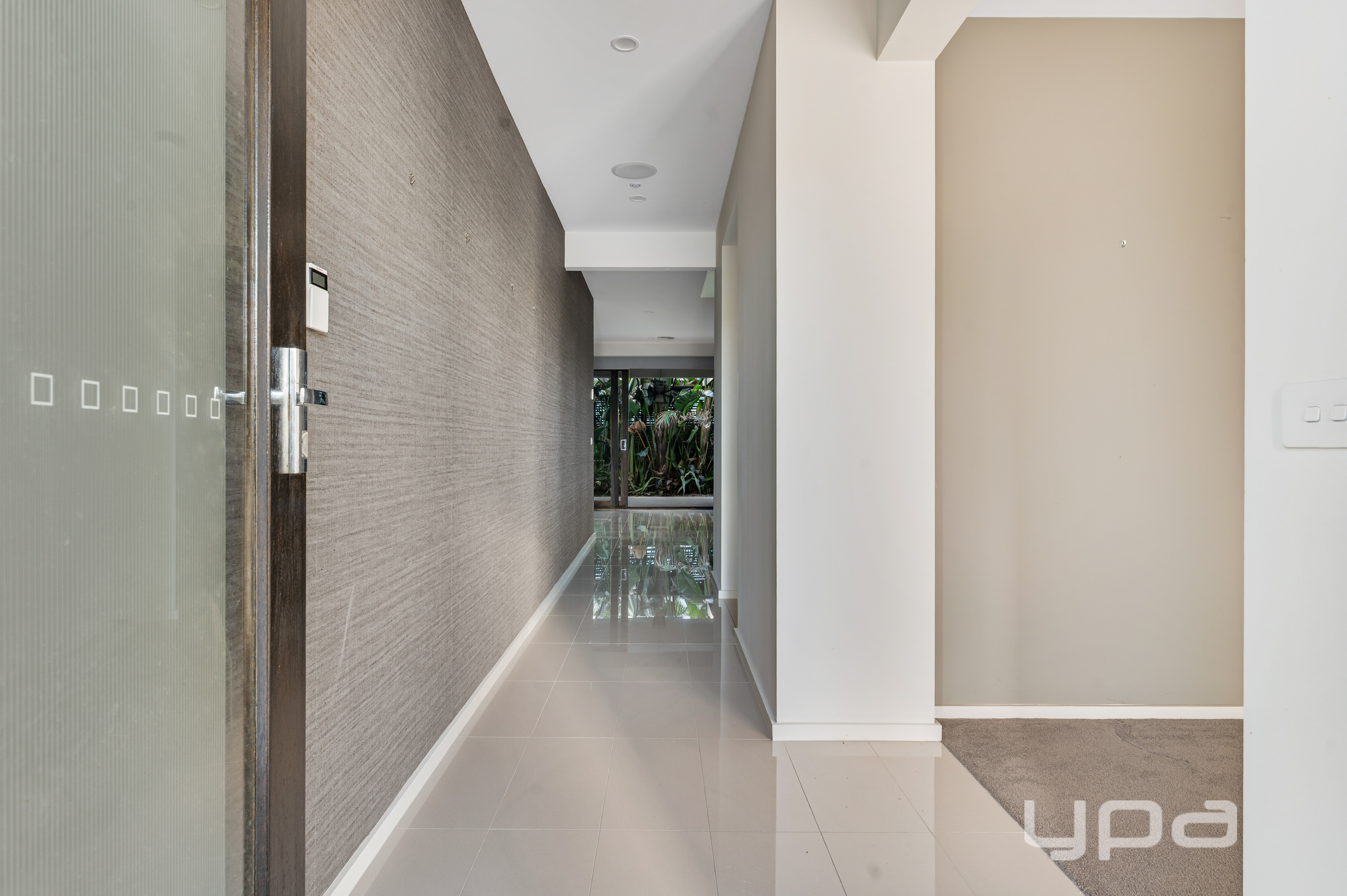 9 Fenway Road, Greenvale, VIC 3059 - Image 2