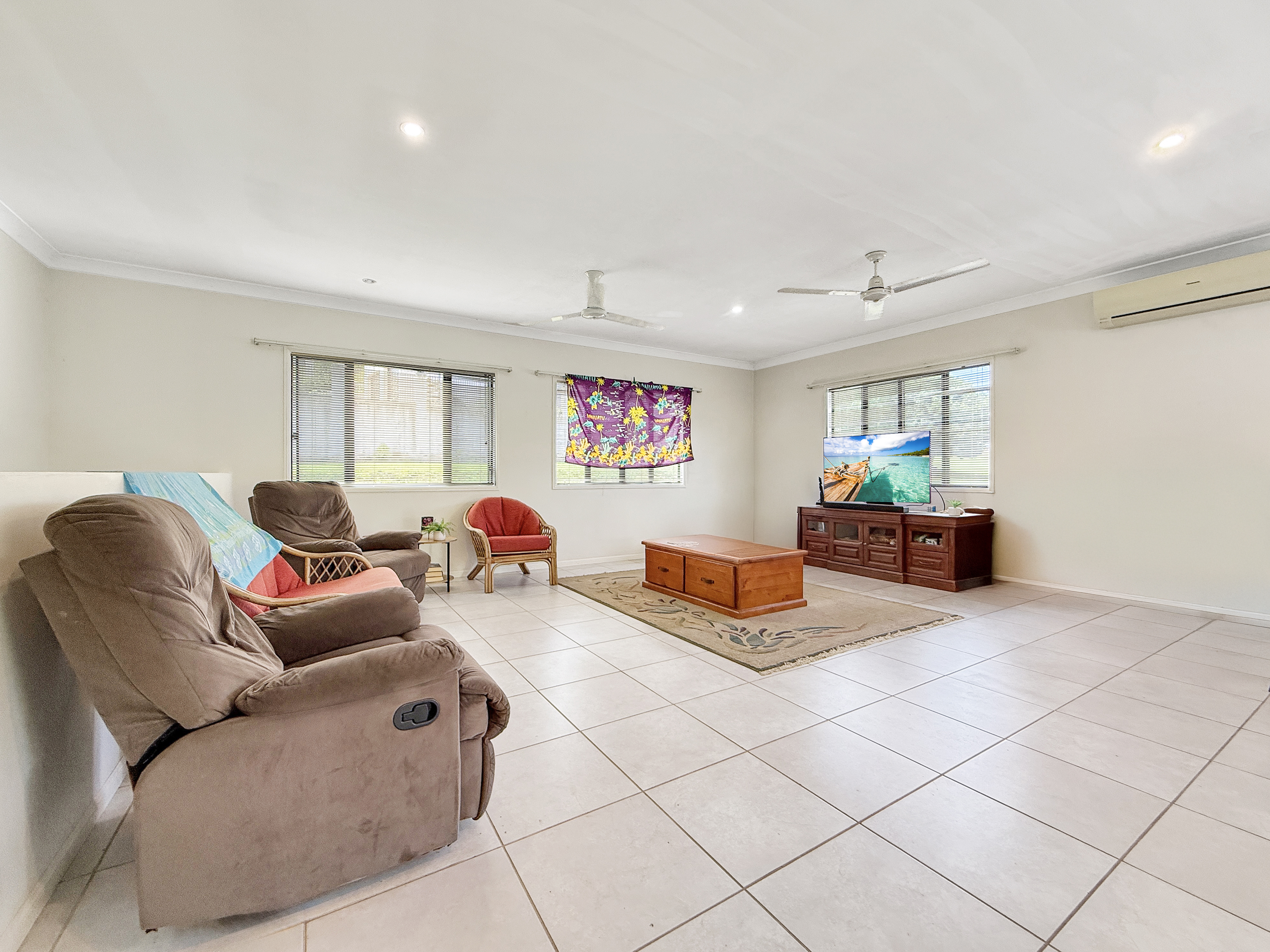 31 Jackey Jackey St, South Mission Beach, Qld, 4852 - Image 9