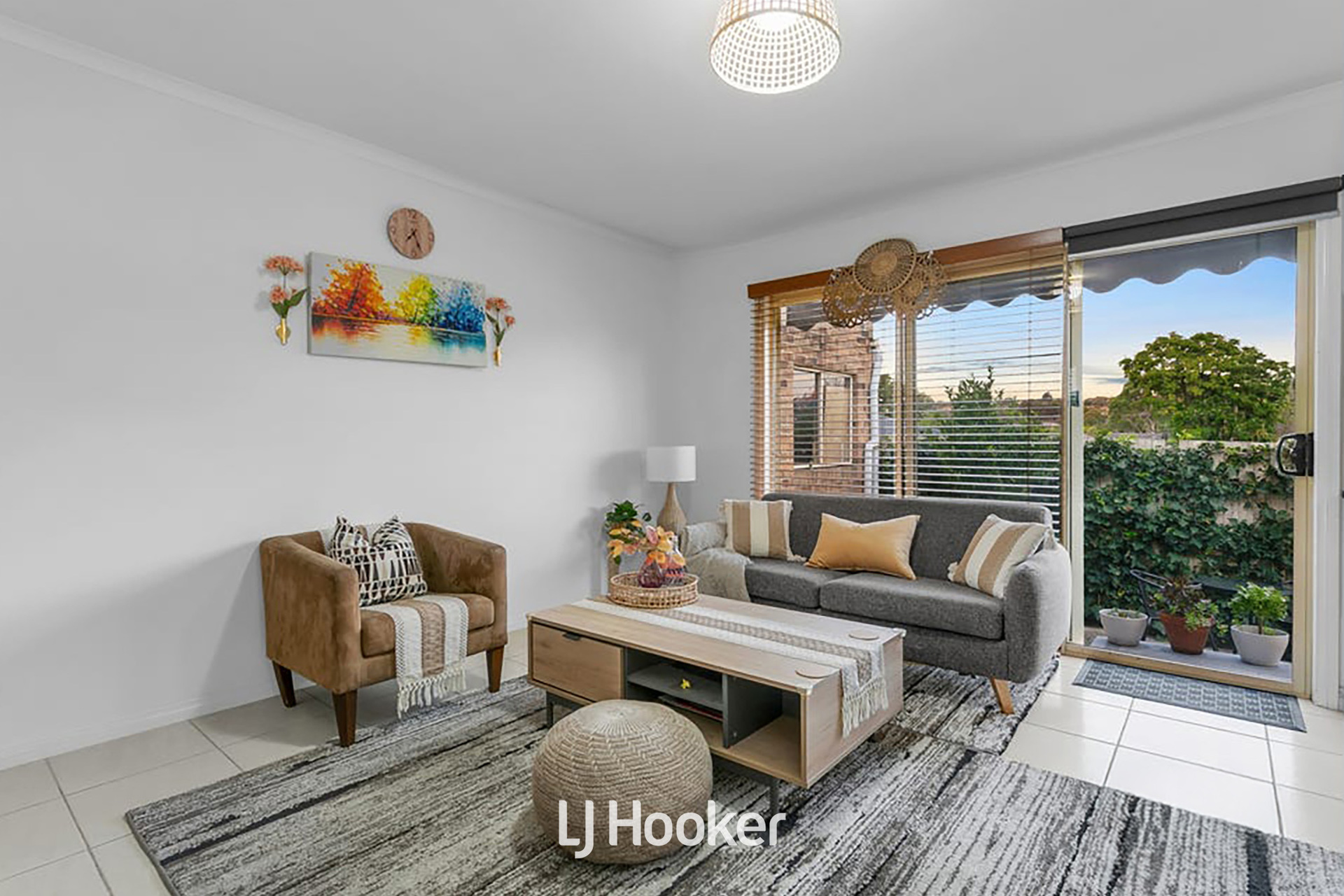 215 Power Road, Endeavour Hills, VIC 3802 - Image 1