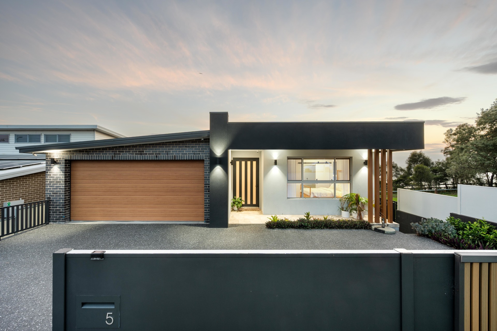 5 NORTHCLIFFE DRIVE, Lake Heights NSW 2502 - Image 3