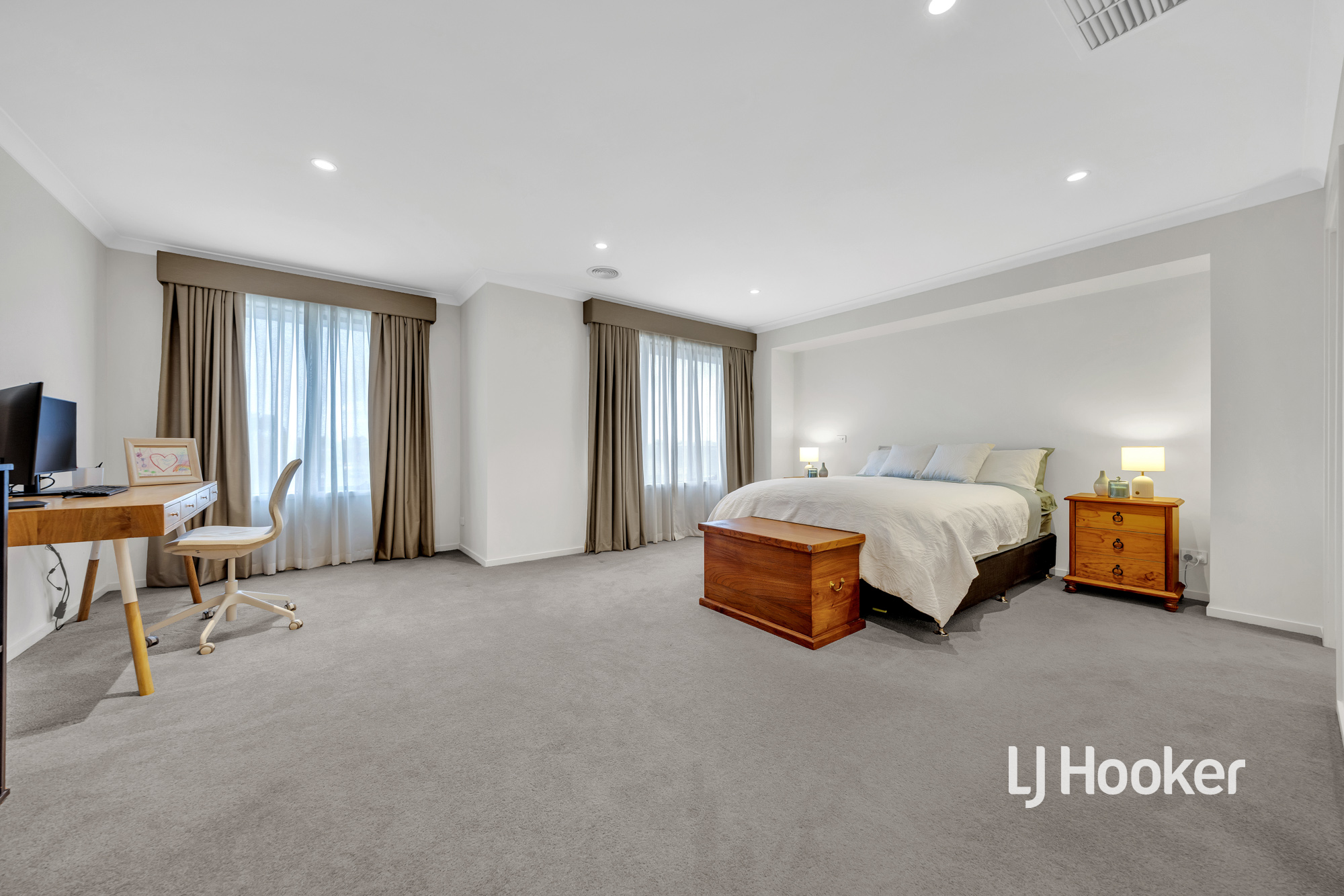 5-bedroom house at 19 Wicker Street, Werribee, VIC 3030, Wyndham, Victoria