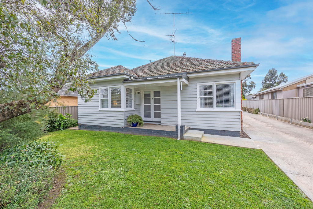 3-bedroom house at 1/18 Ritchie Street, Brown Hill, VIC 3350, Ballarat, Victoria