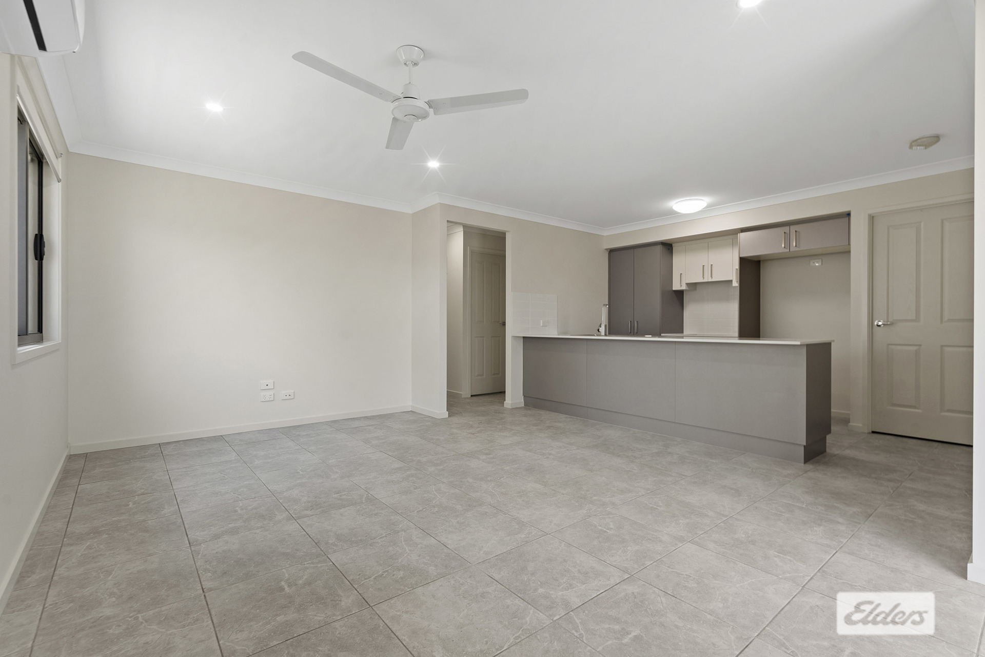 5-bedroom unit at 33 Concorde Drive, Loganholme, QLD 4129, Logan, Queensland