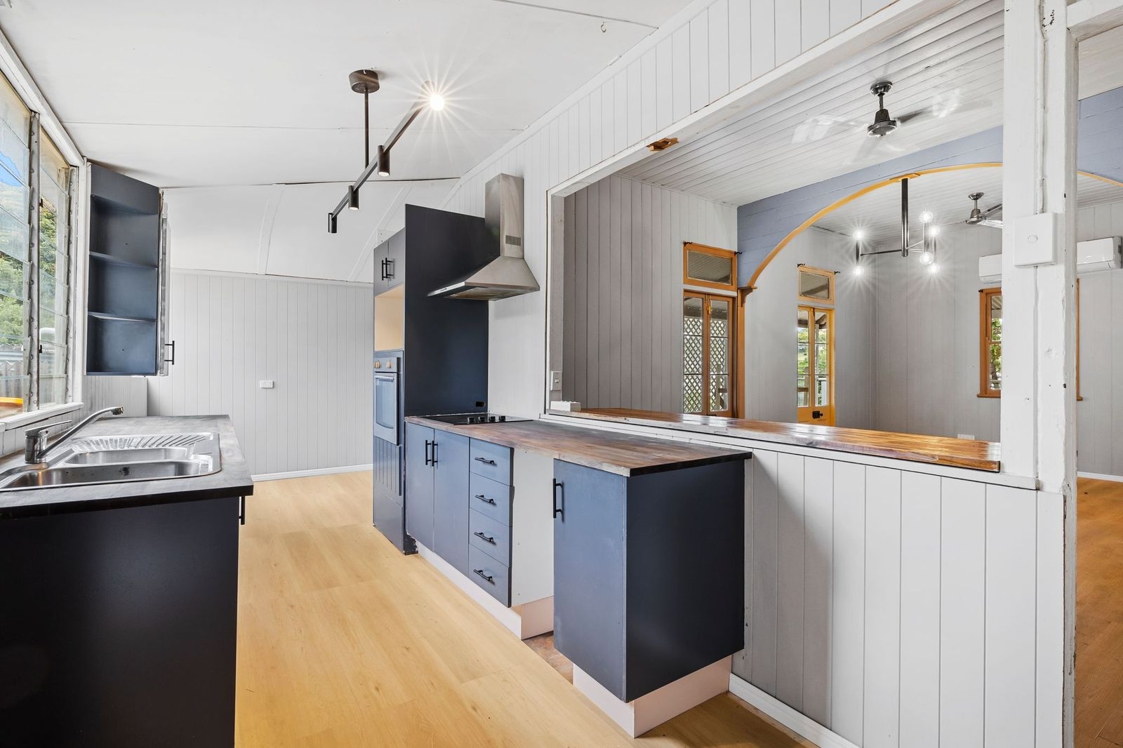 25 Hall Street, Mount Morgan, QLD 4714 - Image 7