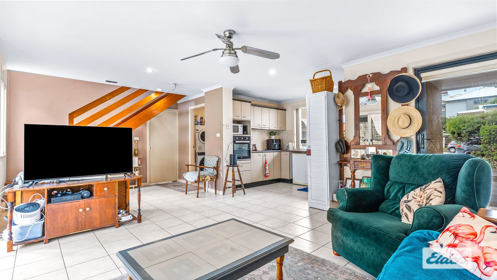3-bedroom unit at 3 39 Beach Street, Harrington NSW 2427, Mid-Coast, New South Wales