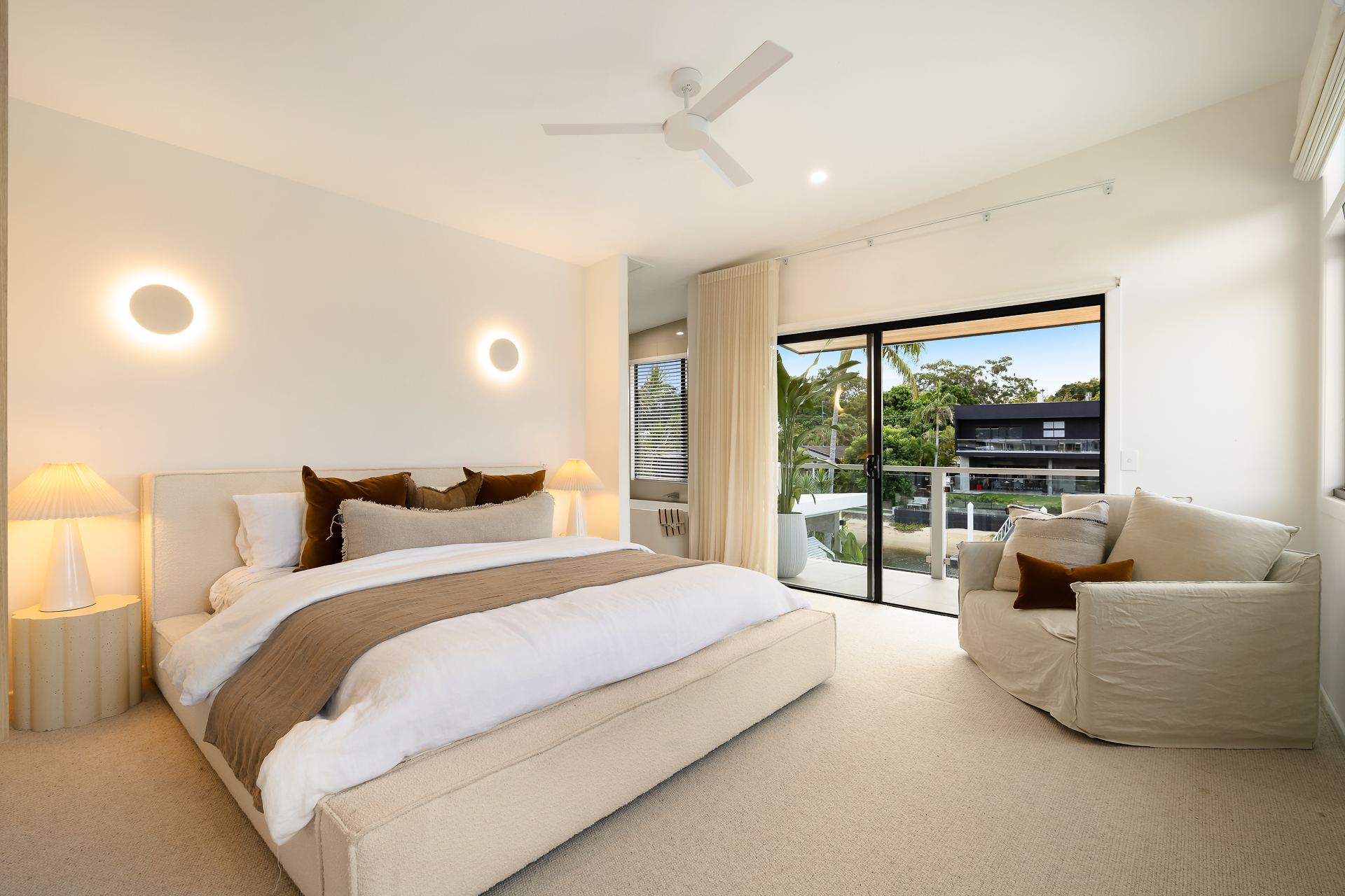 19 Key West, Broadbeach Waters, QLD 4218 - Image 10