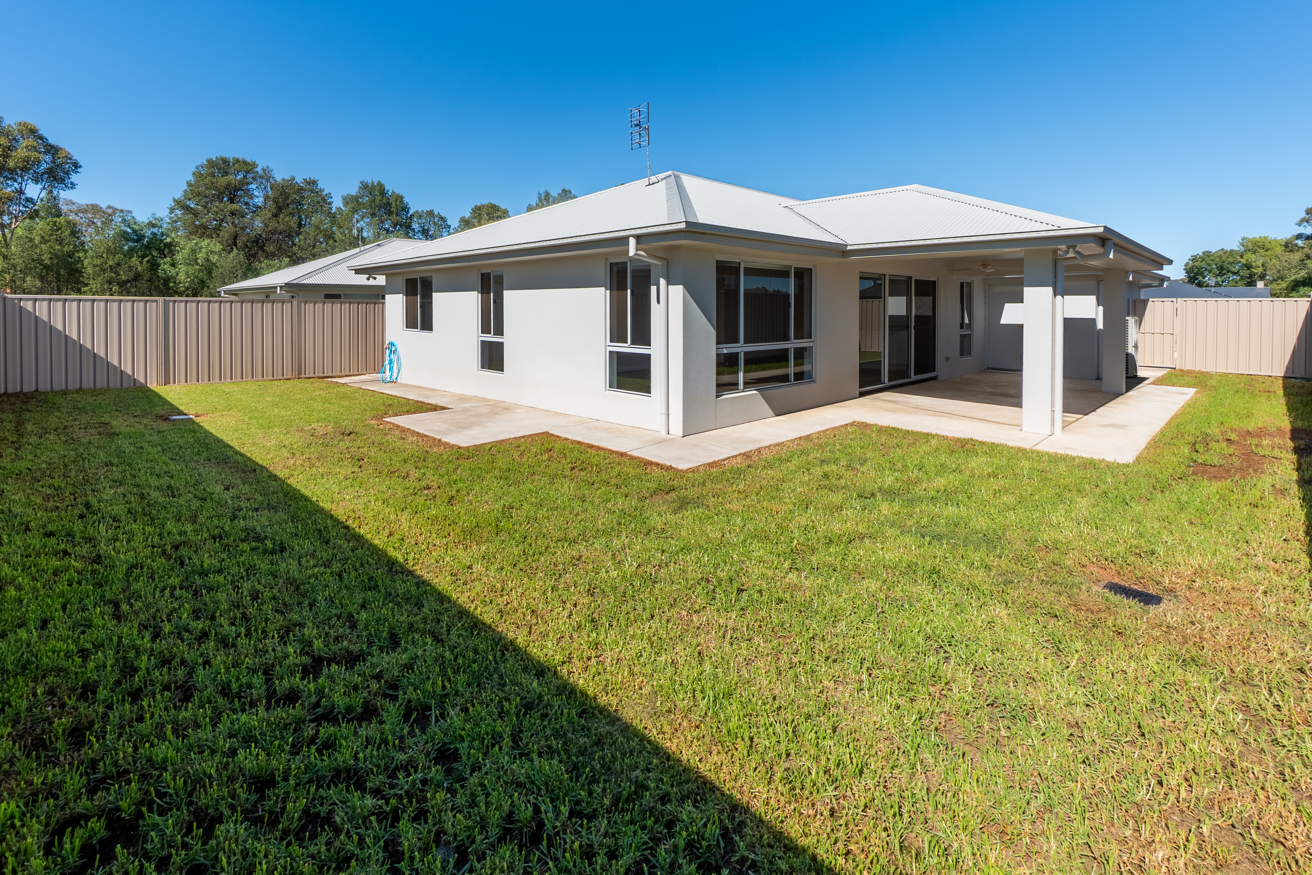 3-bedroom house at Unit A/21 Kingdon Drive, Coolamon, Nsw, 2701, Coolamon, New South Wales