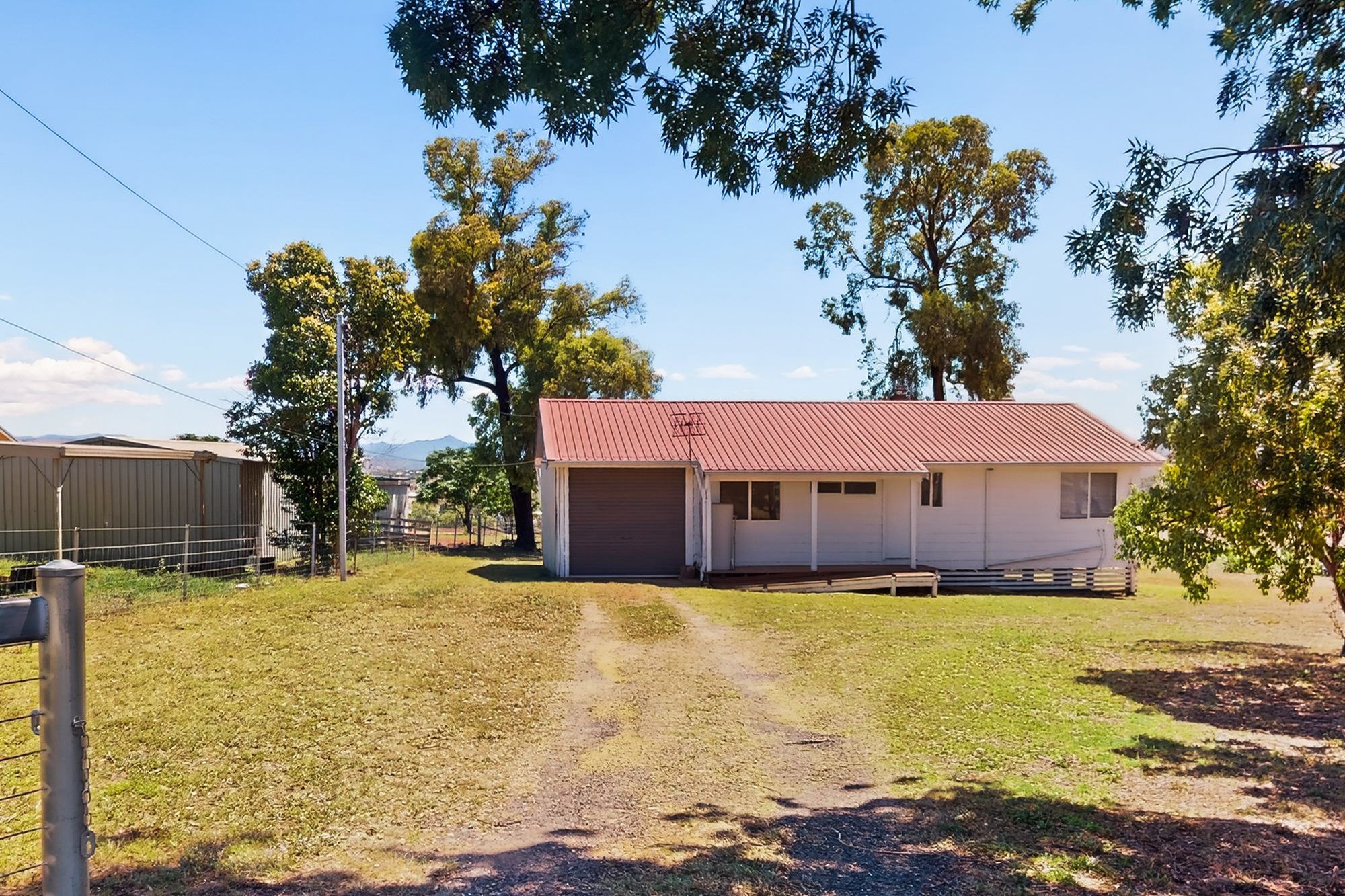 3-bedroom unit at 40 Hall Road, Merriwa, NSW 2329, Upper Hunter, New South Wales