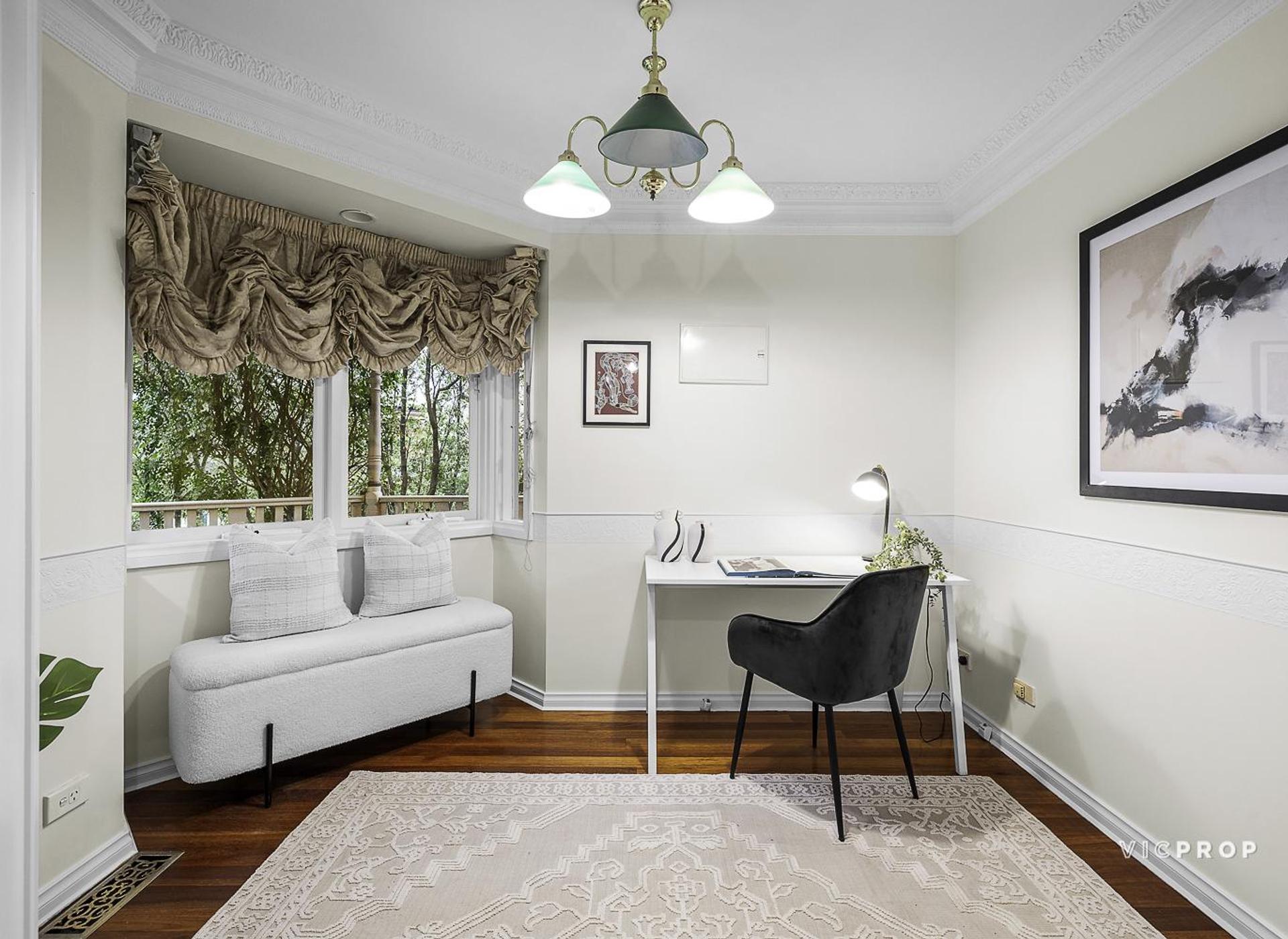 105 CASTLETON ROAD, Viewbank VIC 3084 - Image 4