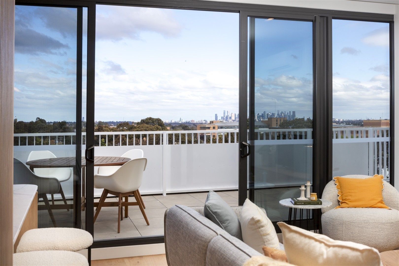 408/125  Bell St, Ivanhoe, Vic, 3079 - Image 3