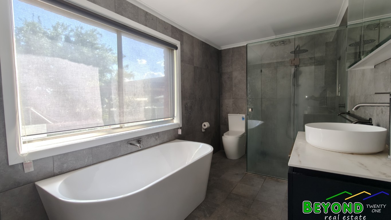 41 FEDERATION STREET, Gilgandra NSW 2827 - Image 8