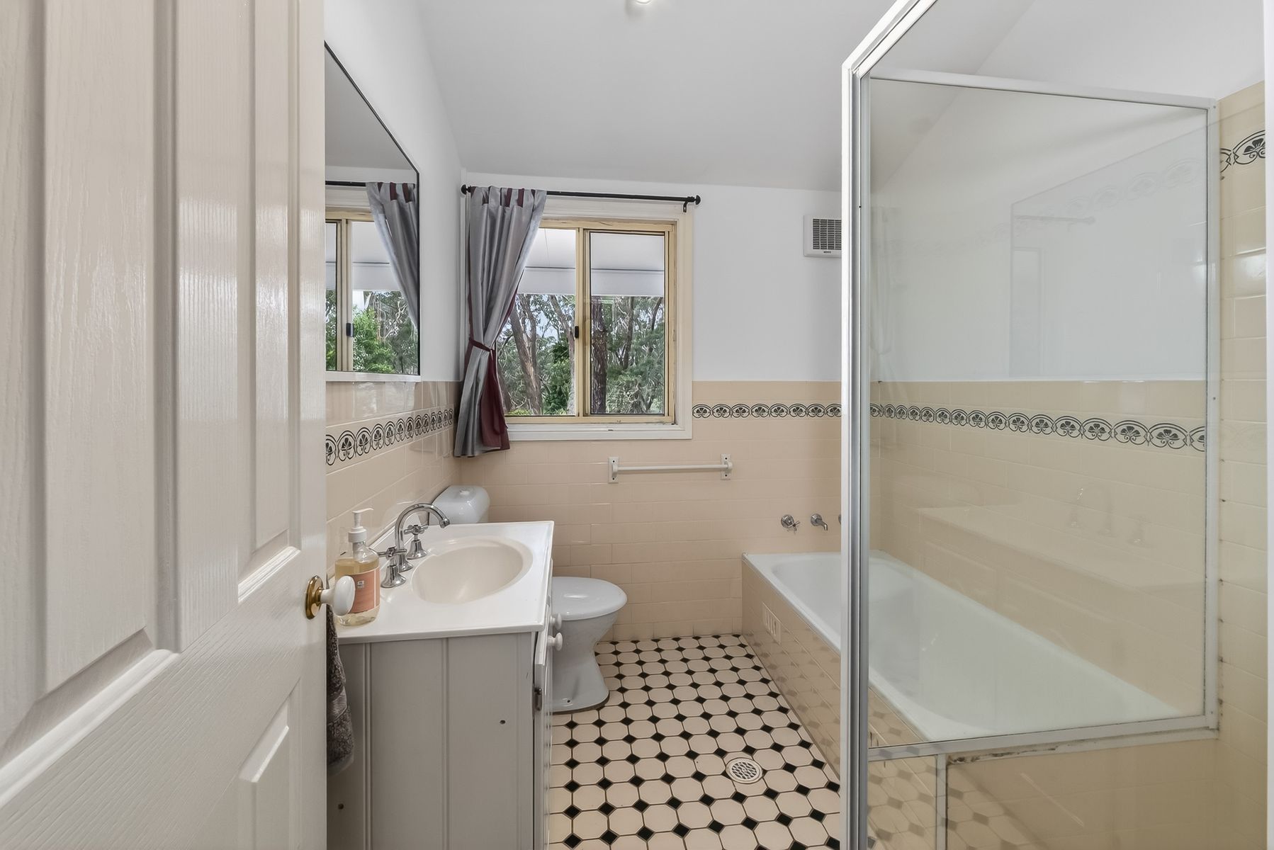47 West Street, Katoomba, NSW 2780 - Image 9