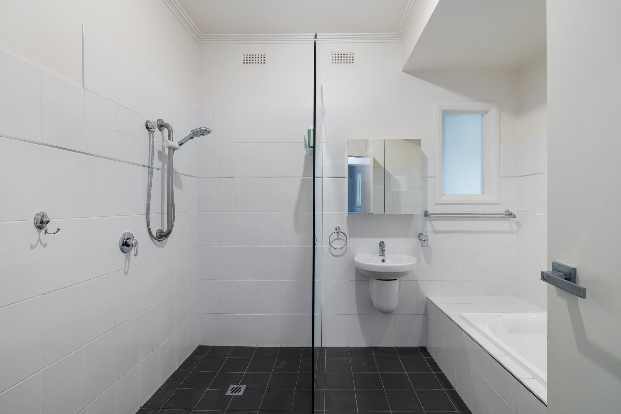 4-bedroom house at 668 Holmwood Cross, Albury, NSW 2640, Albury, New South Wales