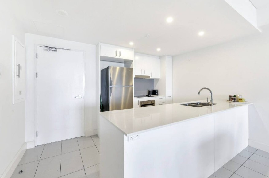 APARTMENT 704 31 WOODS STREET, DARWIN CITY NT 0800 - Image 3