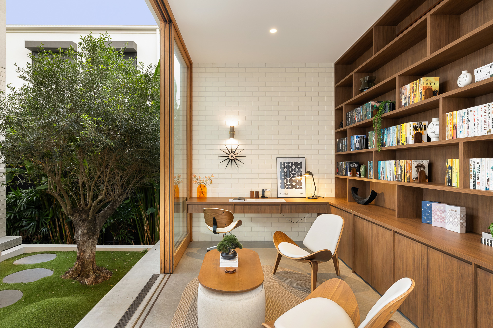 5 Monte Vista Court, Broadbeach Waters, QLD 4218 - Image 10