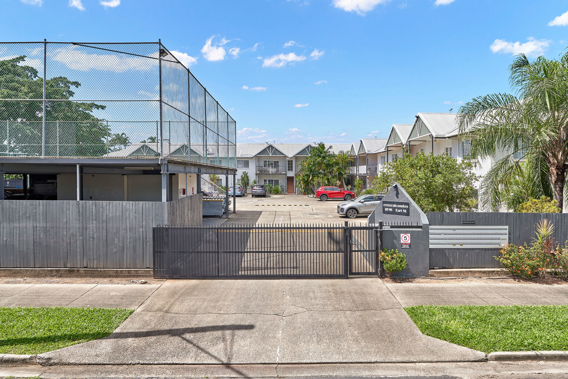 27/87-91 Earl Street, Westcourt, QLD 4870 - Image 8