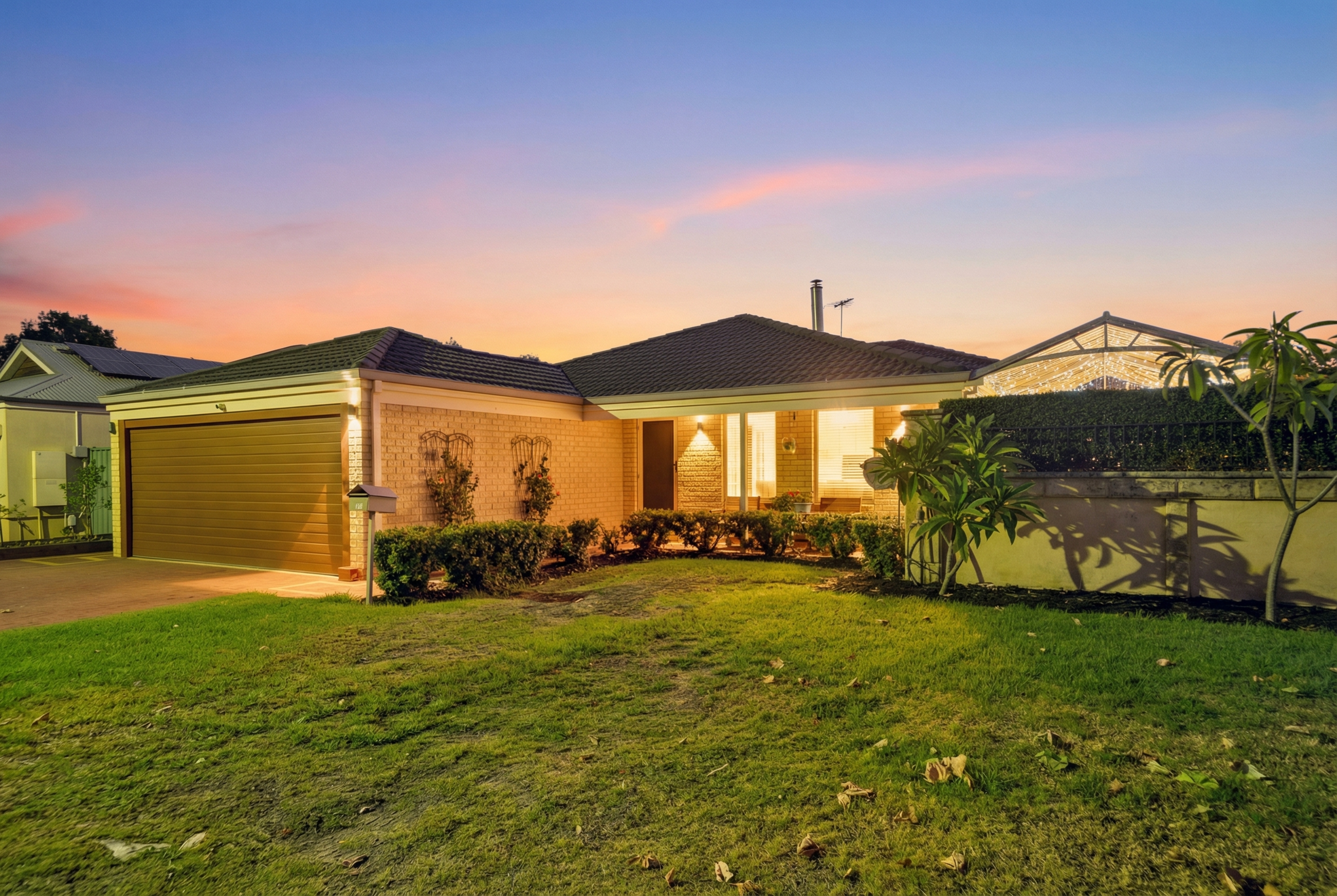 12 BENDEE DRIVE, Atwell WA 6164 - Image 2