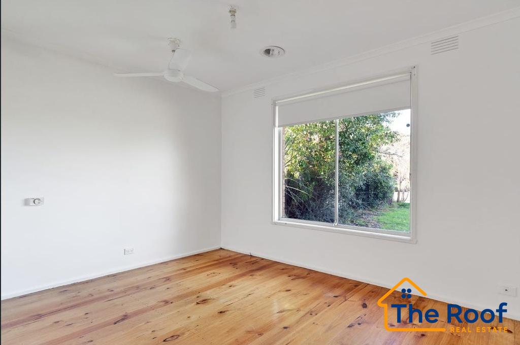 9 STURT ROAD, Melton South VIC 3338 - Image 2