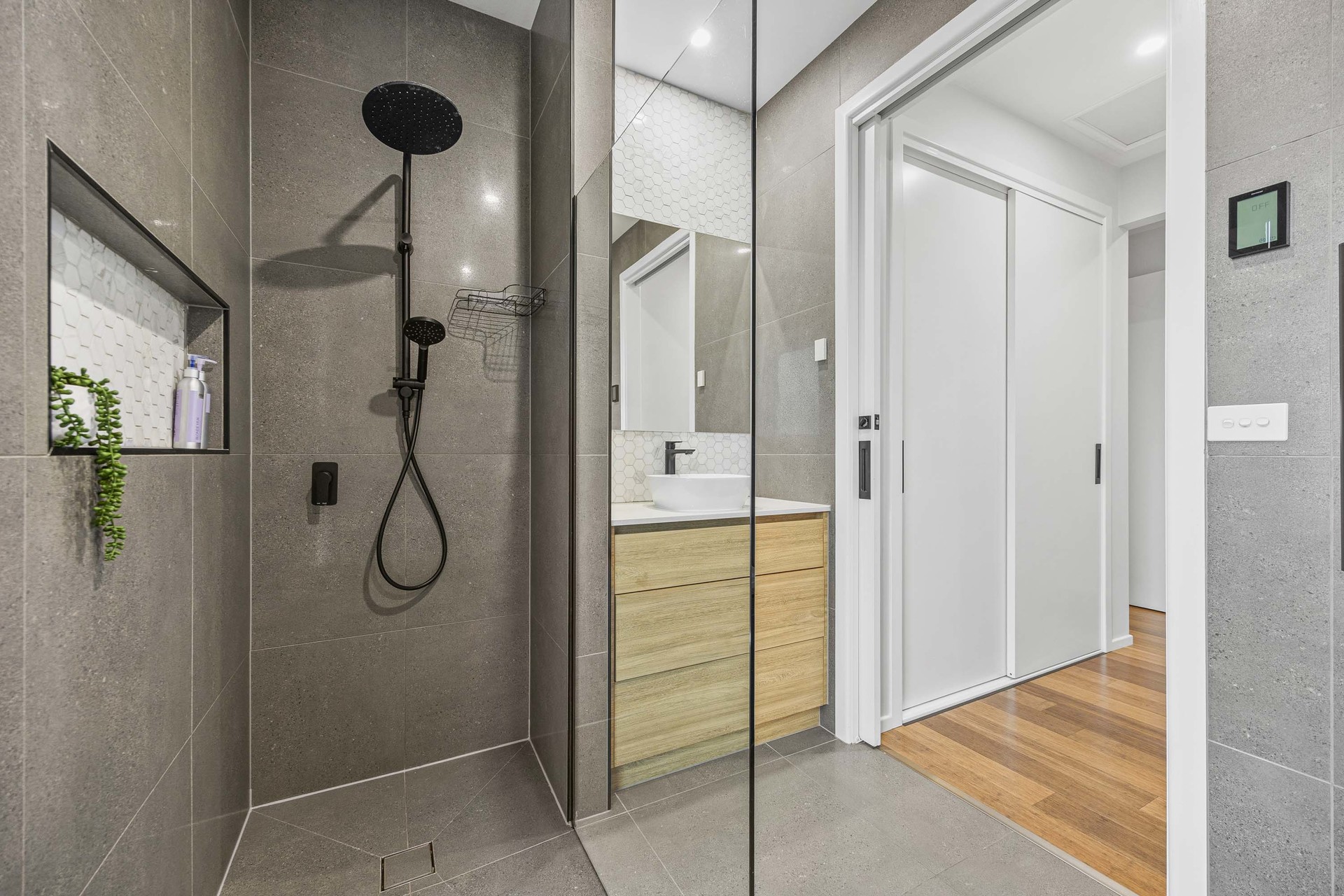 5-bedroom house at 5 WENDES PLACE, Warrenheip VIC 3352, Ballarat, Victoria