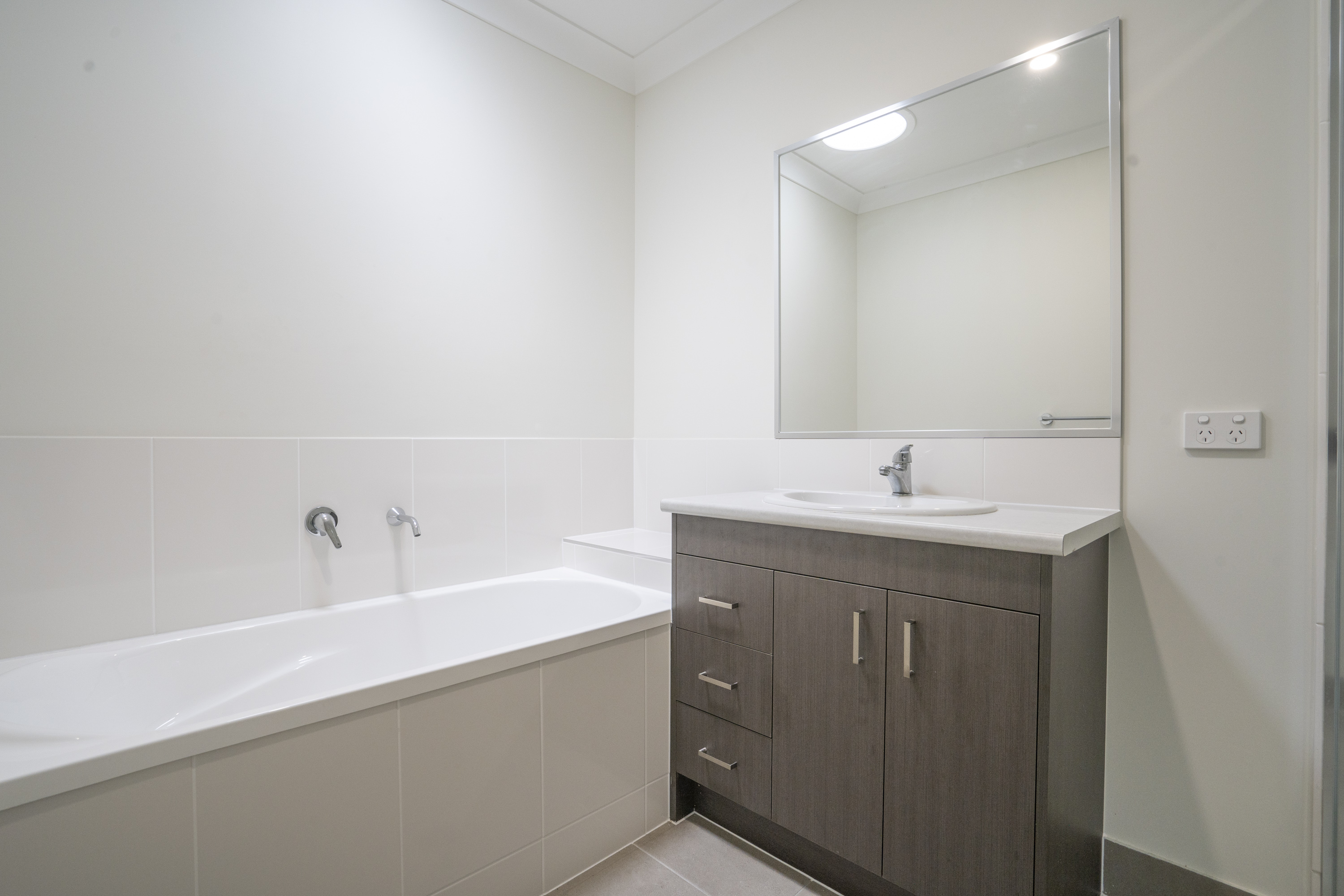 1 & 2/10 Kunde Street, Cornubia, Qld, 4130 - Image 8