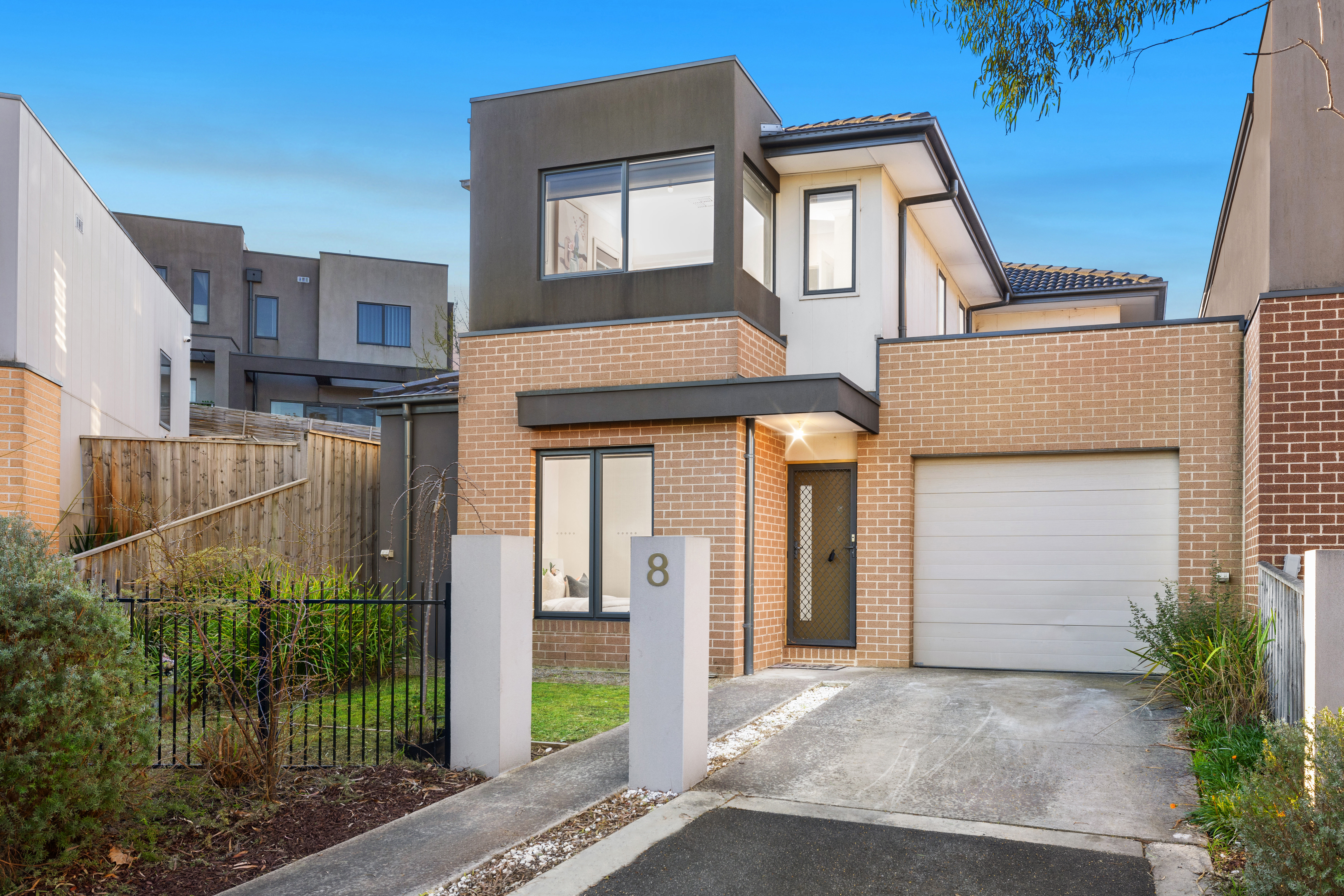 8 Primary Street, Mooroolbark, VIC 3138 - Image 1