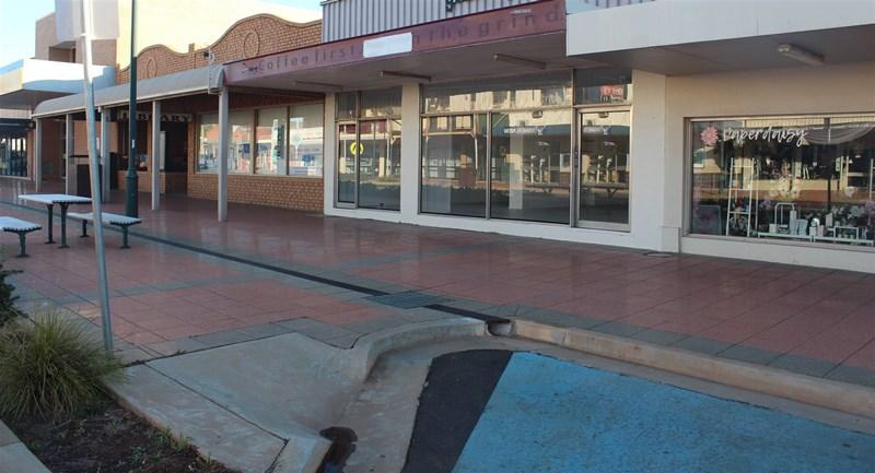 35-37 Marshall Street, Cobar, Nsw, 2835 - Image 1