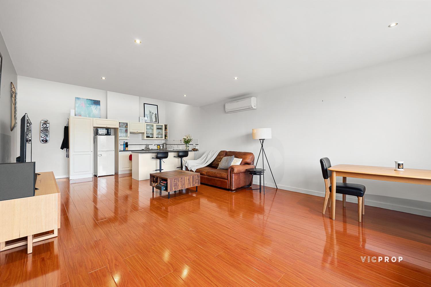 2-bedroom unit at 258 Lower Plenty Road, Rosanna, VIC 3084, Banyule, Victoria