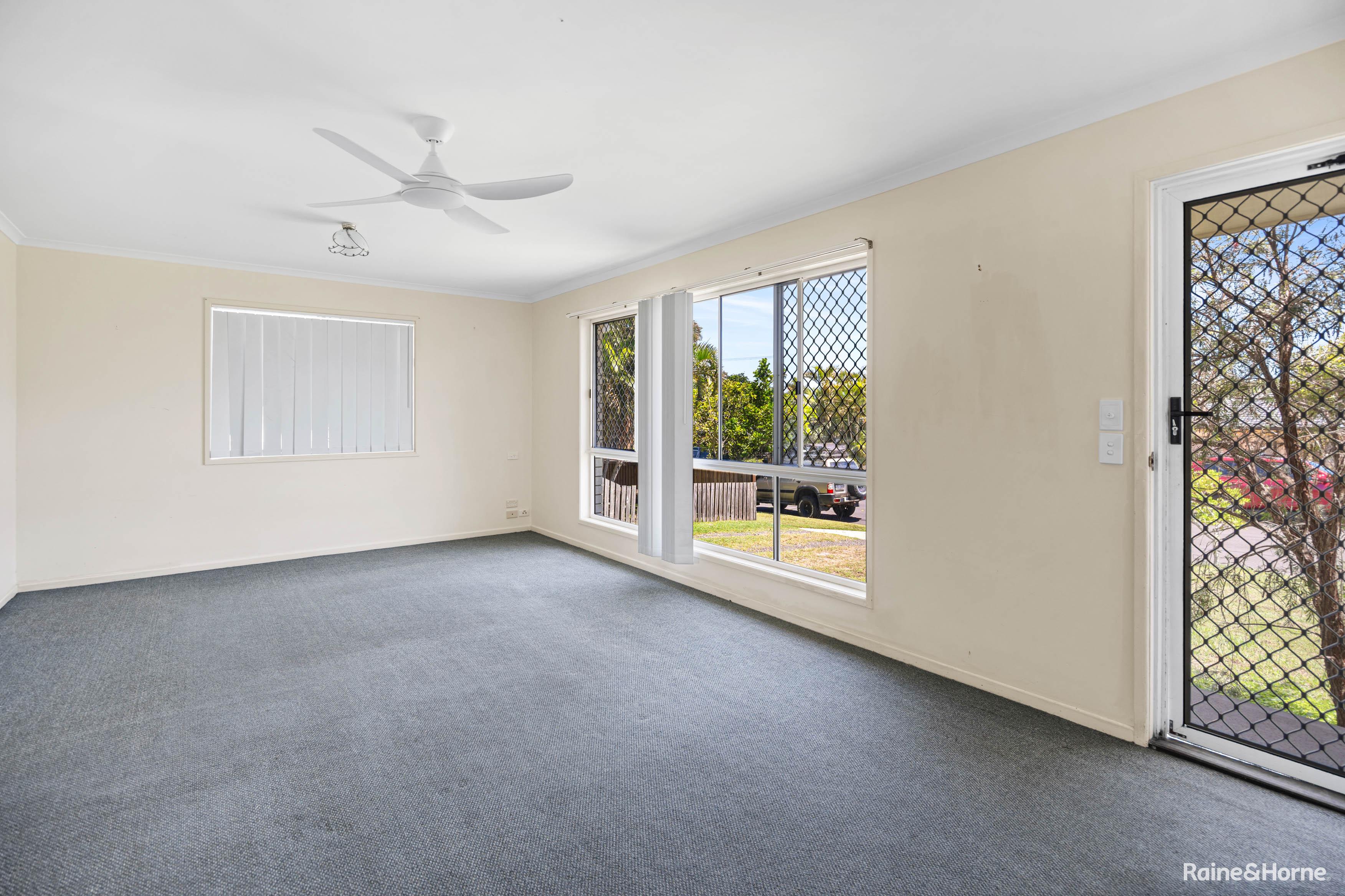 152 HAMMOND STREET, Urangan QLD 4655 - Image 7