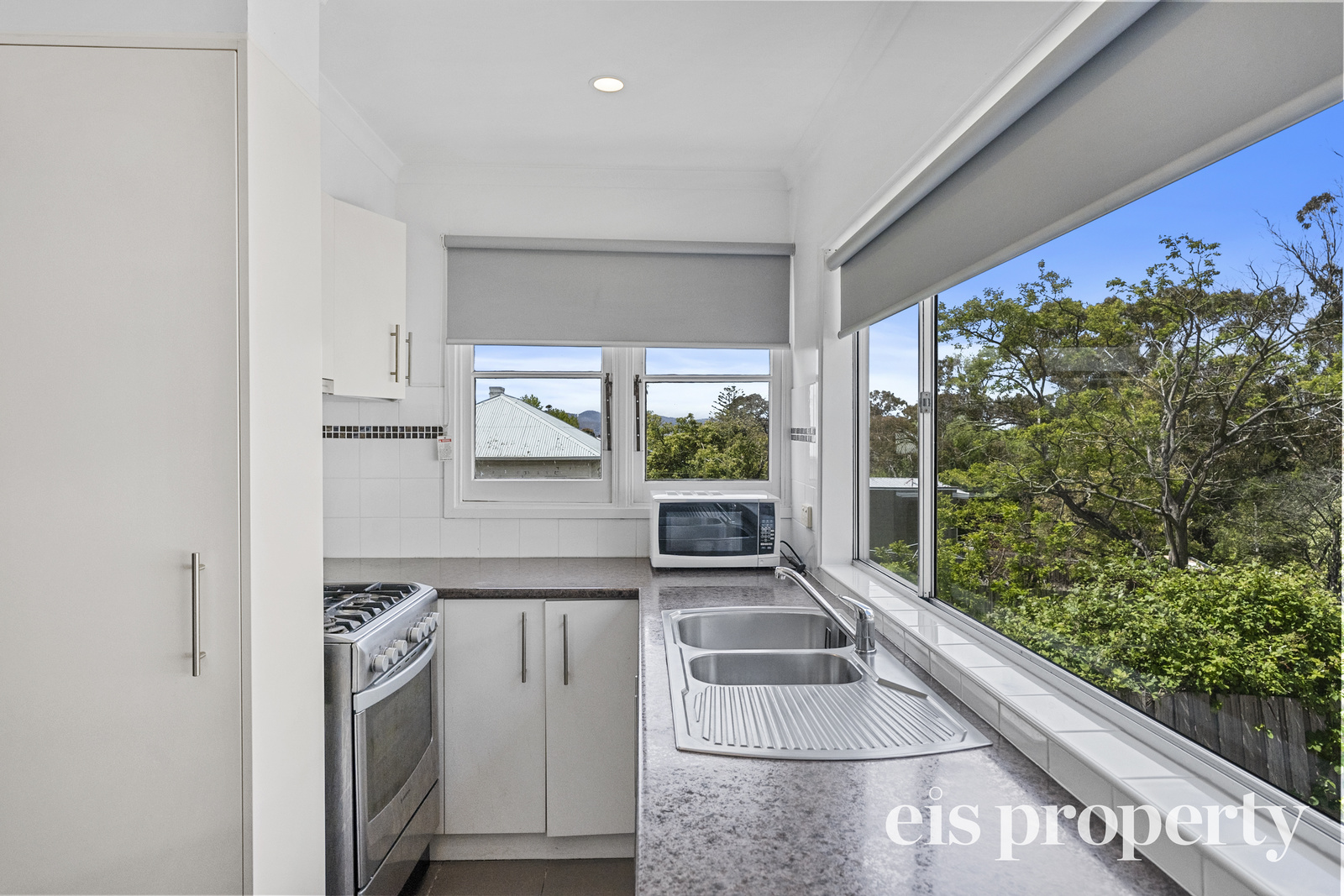 1 68 ALEXANDER STREET, SANDY BAY TAS 7005 - Image 2