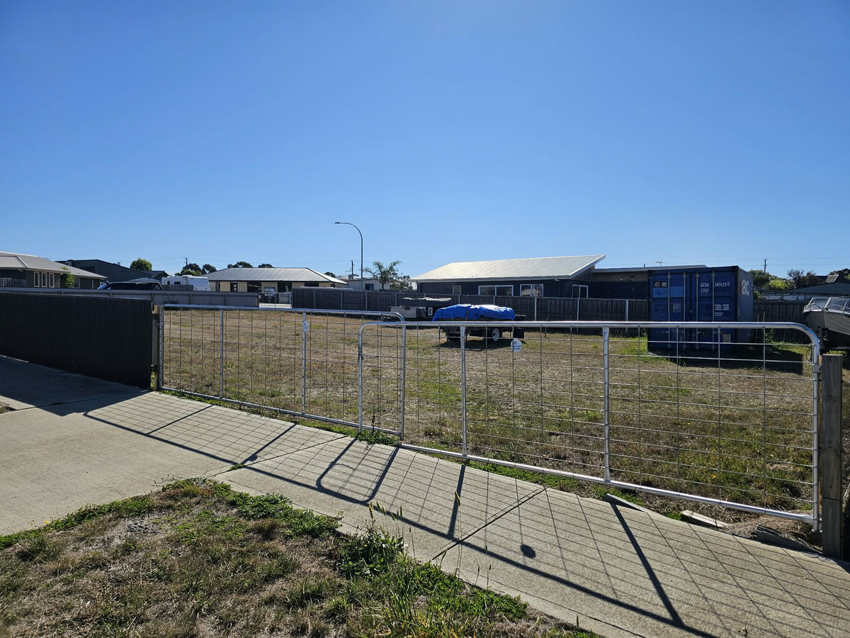 1 Sebastian Rise, Swansea, TAS 7190 - Image 2