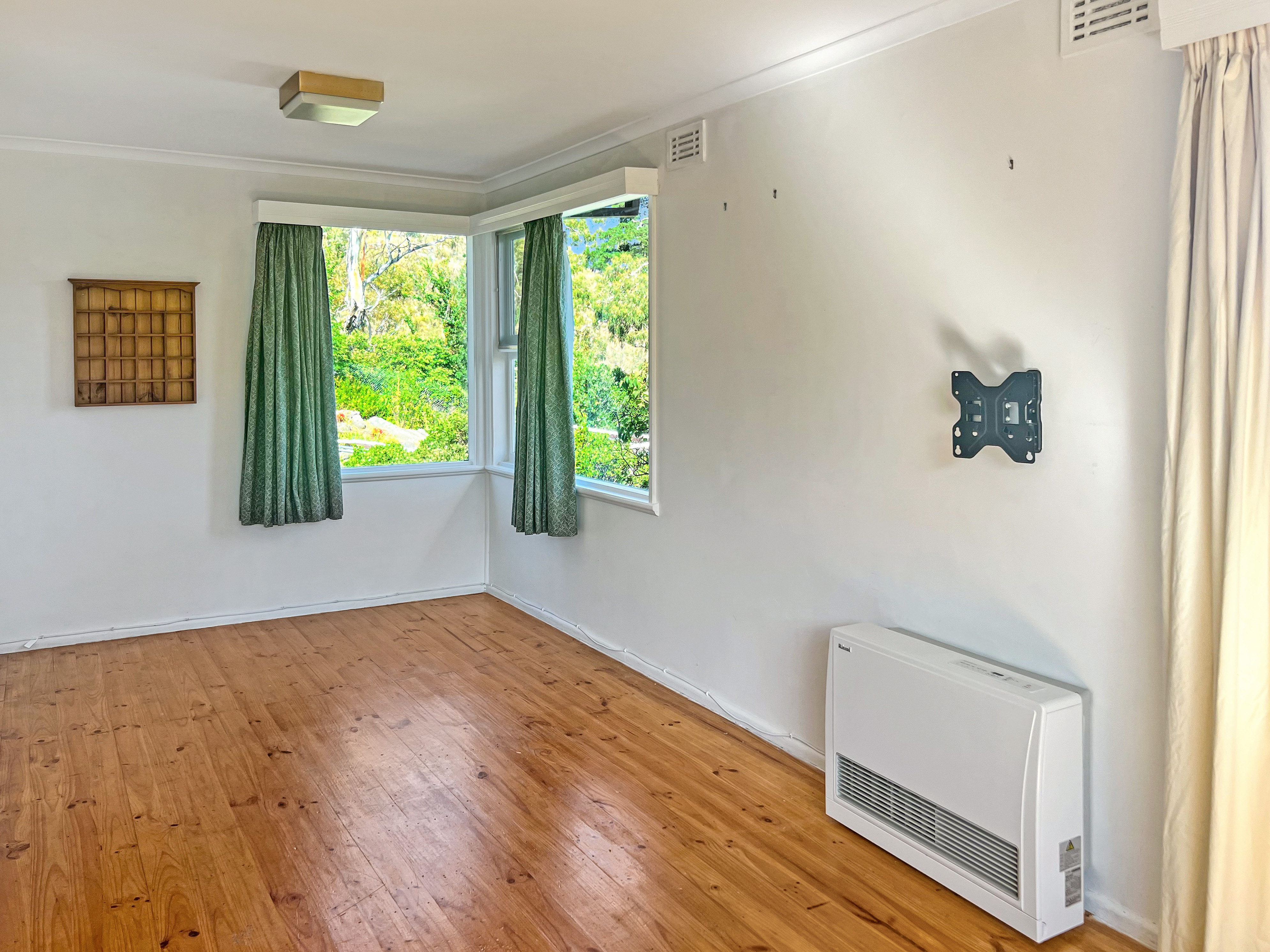 3-bedroom house at 23 Blairgowrie Avenue, Cooma, NSW 2630, Snowy Monaro, New South Wales