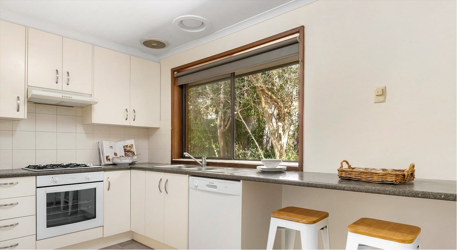 4/29-31 Lee Avenue, Mount Waverley, VIC 3149 - Image 5