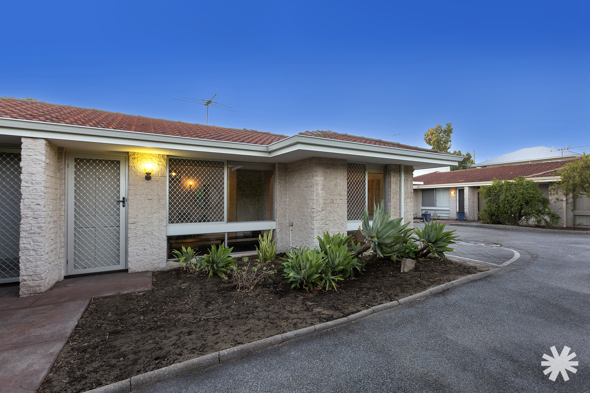 2/28 Brittain Street, Como, WA 6152 - Image 1