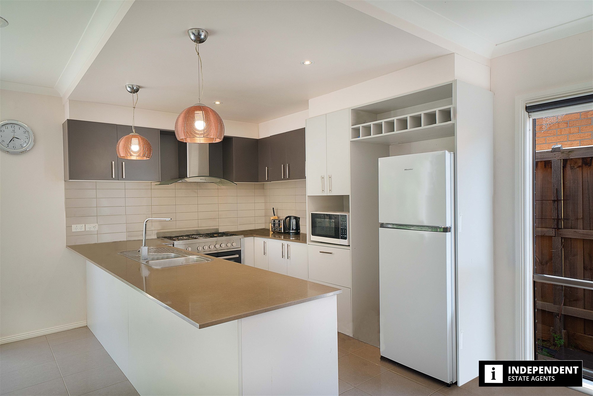 19 Oldbridge Boulevard, Weir Views, VIC 3338 - Image 3