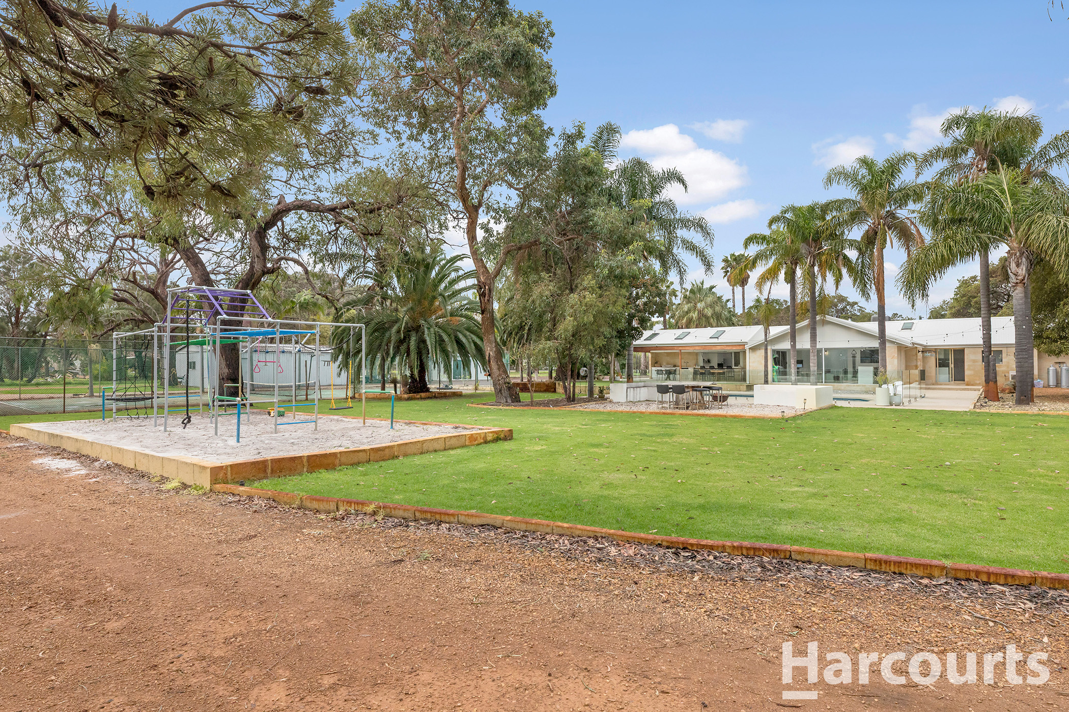 5-bedroom house at 23 Flinders Close, Barragup WA 6209, Murray, Western Australia