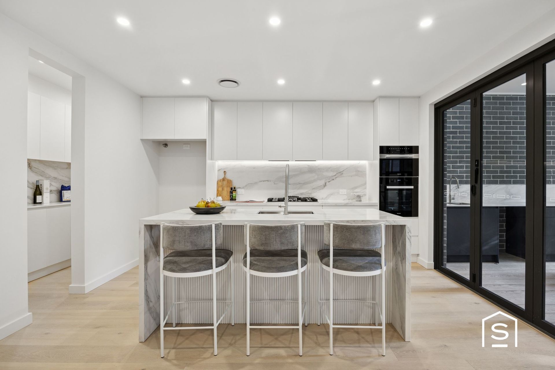 5-bedroom unit at 24 Edgar Street, Eastwood, NSW 2122, Ryde, New South Wales