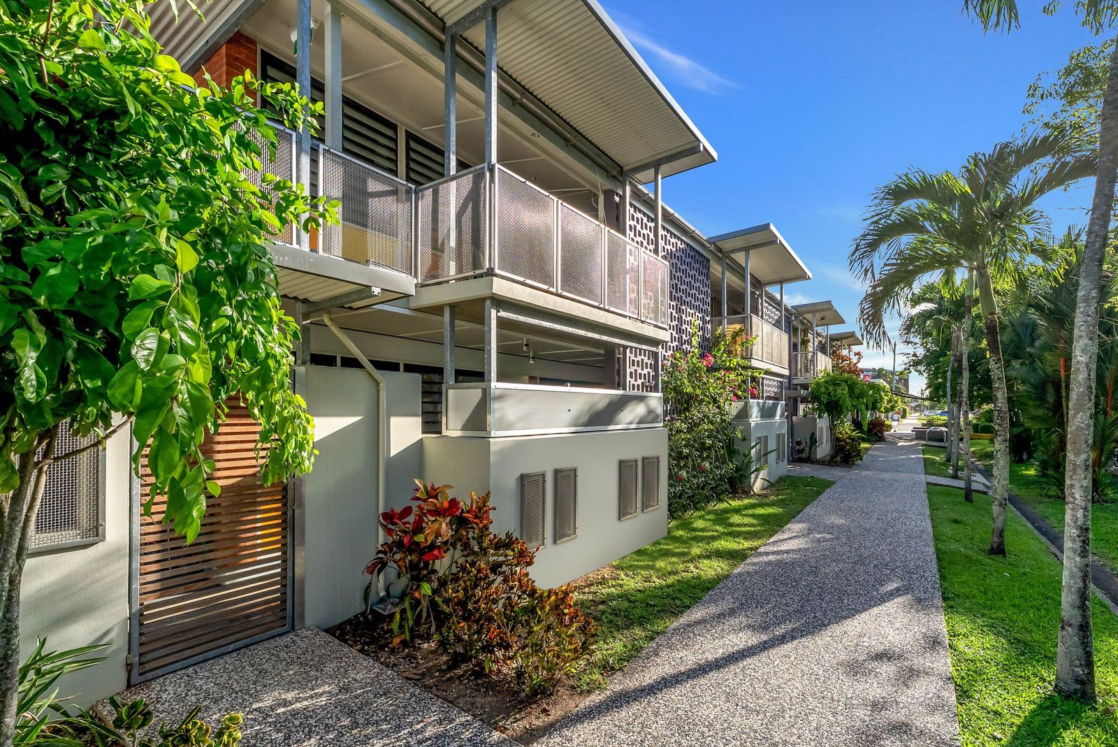 204 Lake Street, Cairns North, QLD 4870 - Image 4
