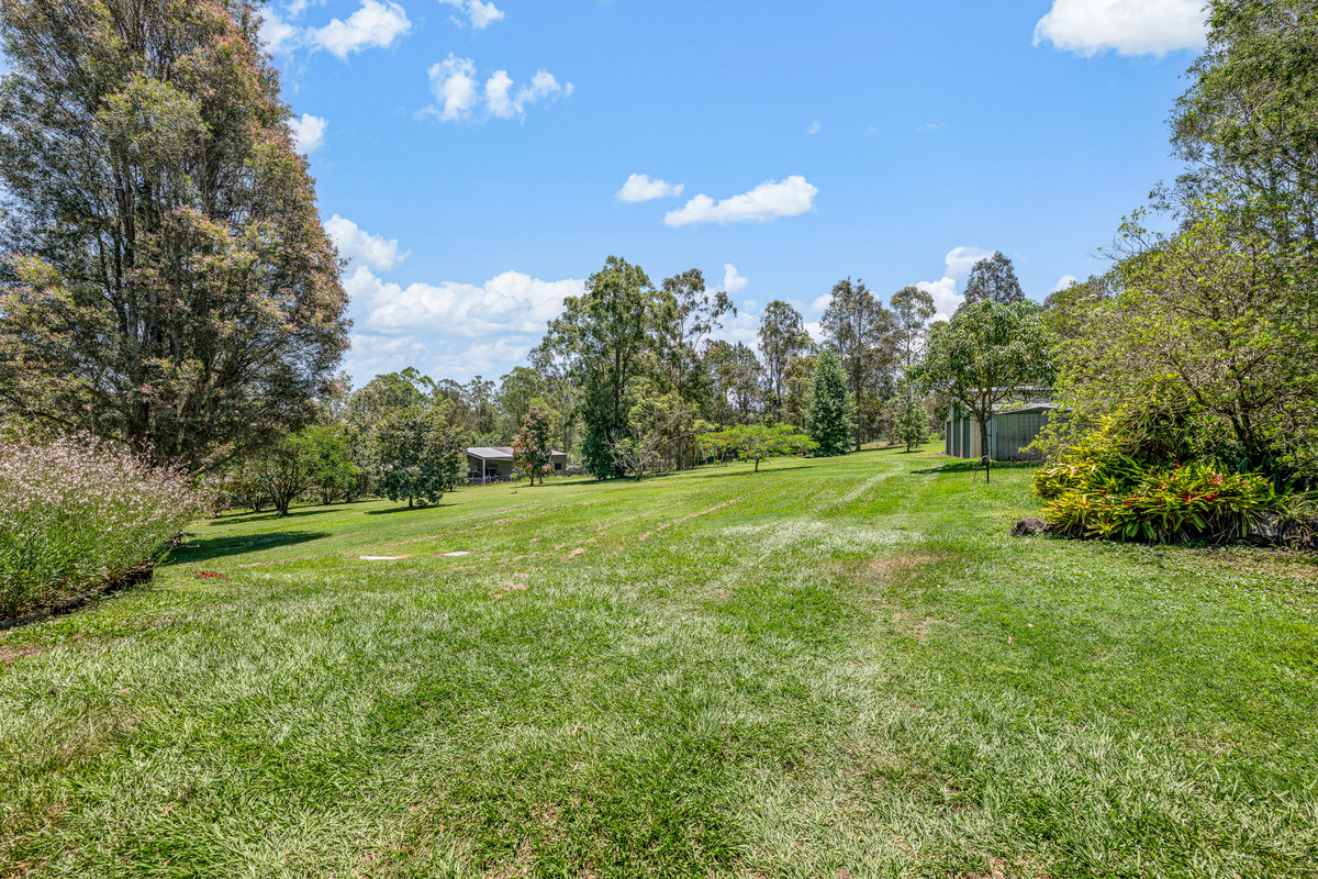 5-bedroom house at 122-124 IRONBARK DRIVE, Woodford QLD 4514, , Queensland