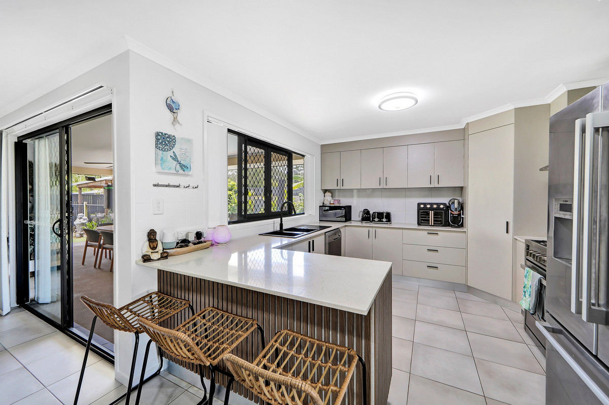 36 PERIWINKLE CRESCENT, Toogoom QLD 4655 - Image 7