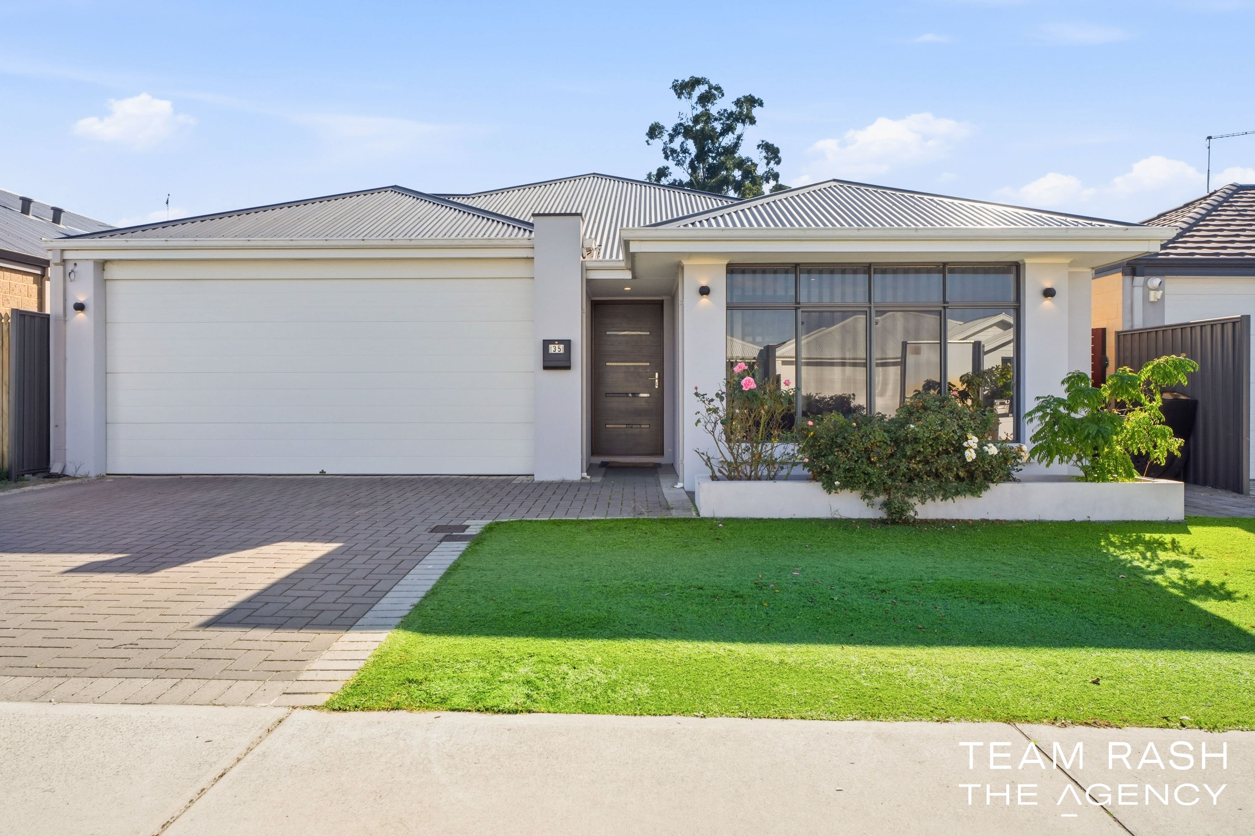 35 Radiant Loop, Dayton, WA 6055 - Image 1