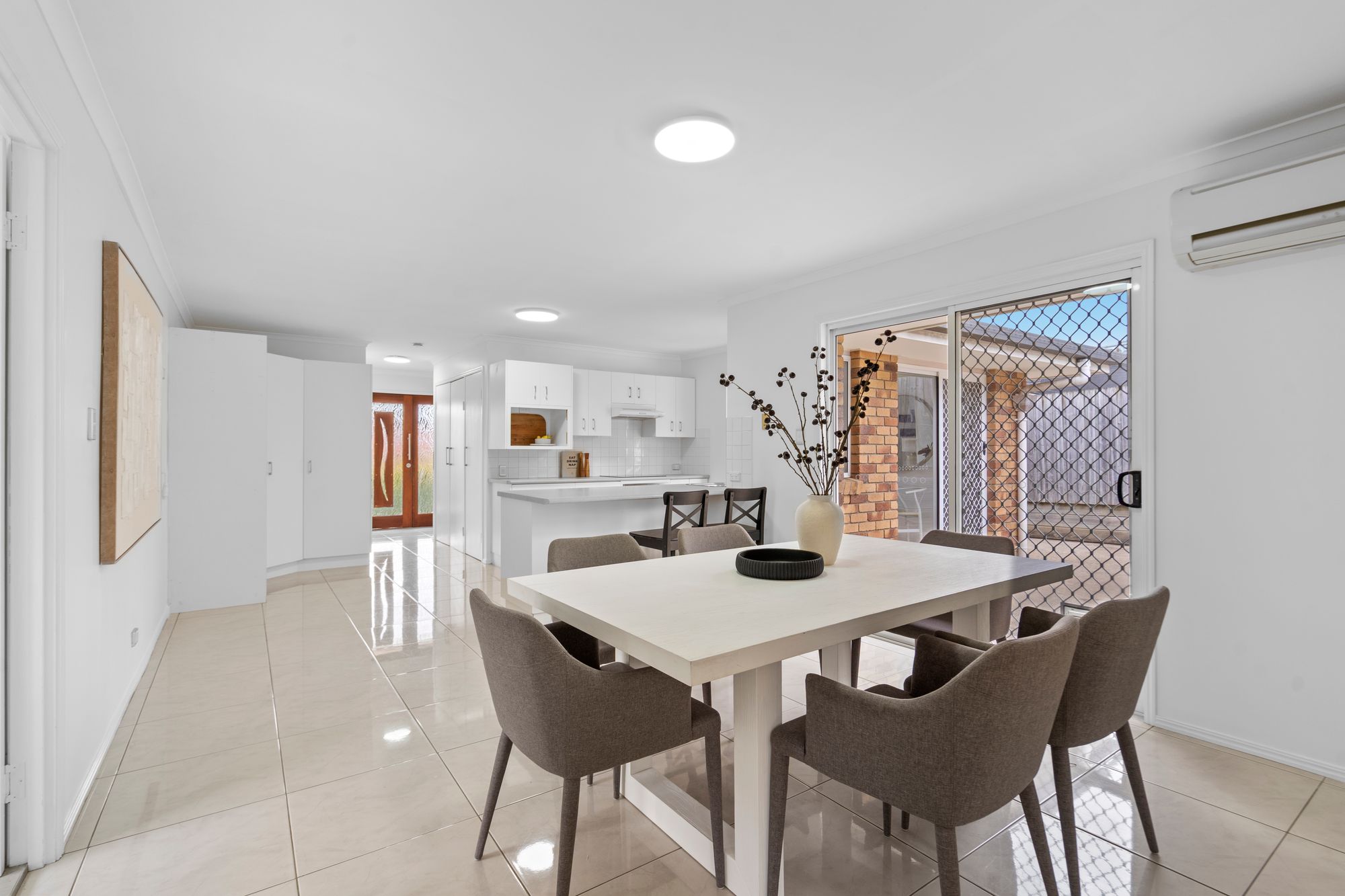 33 JARDINE DRIVE, Springwood QLD 4127 - Image 6