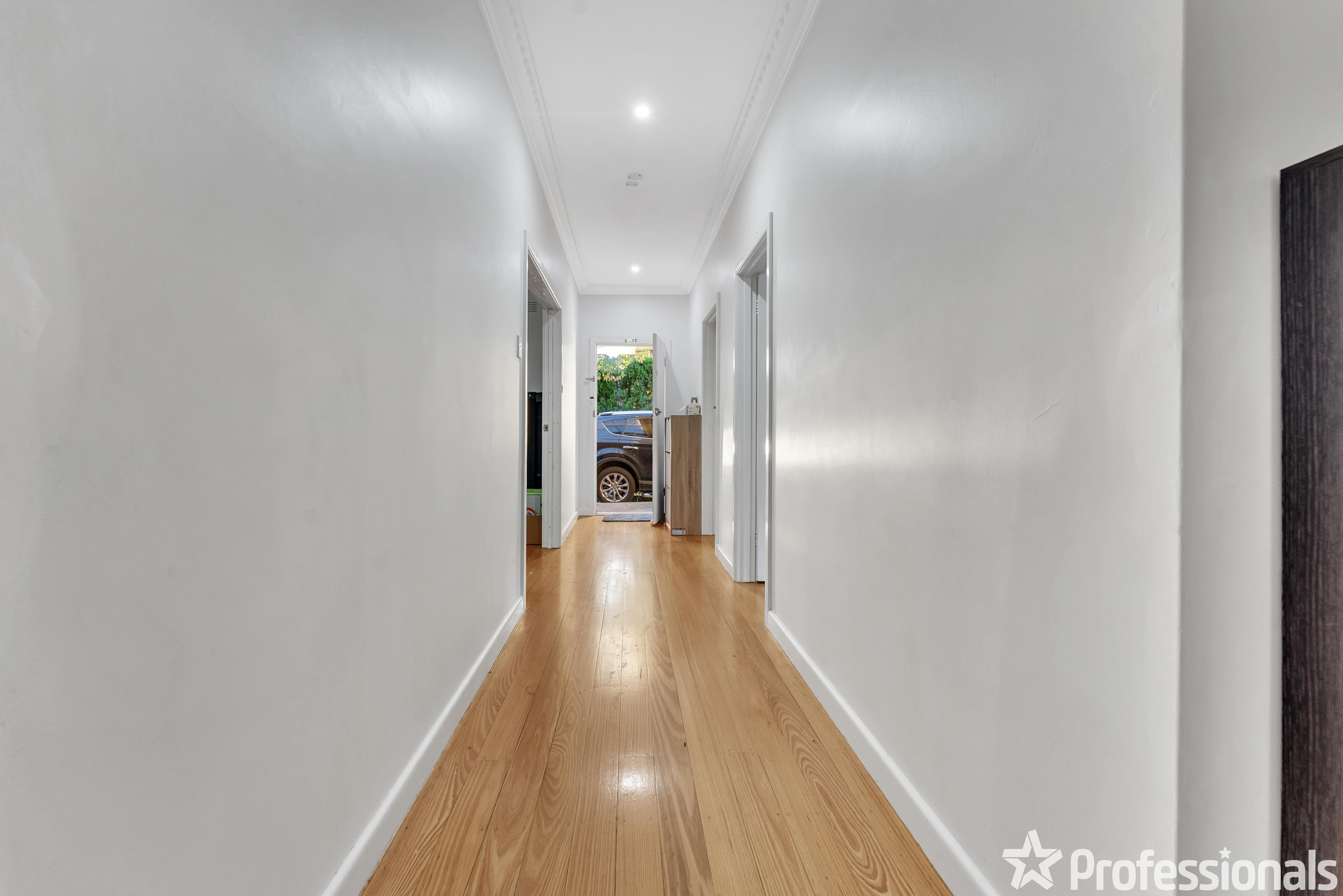 4-bedroom house at 261 Main Road West, St Albans, VIC 3021, Brimbank, Victoria