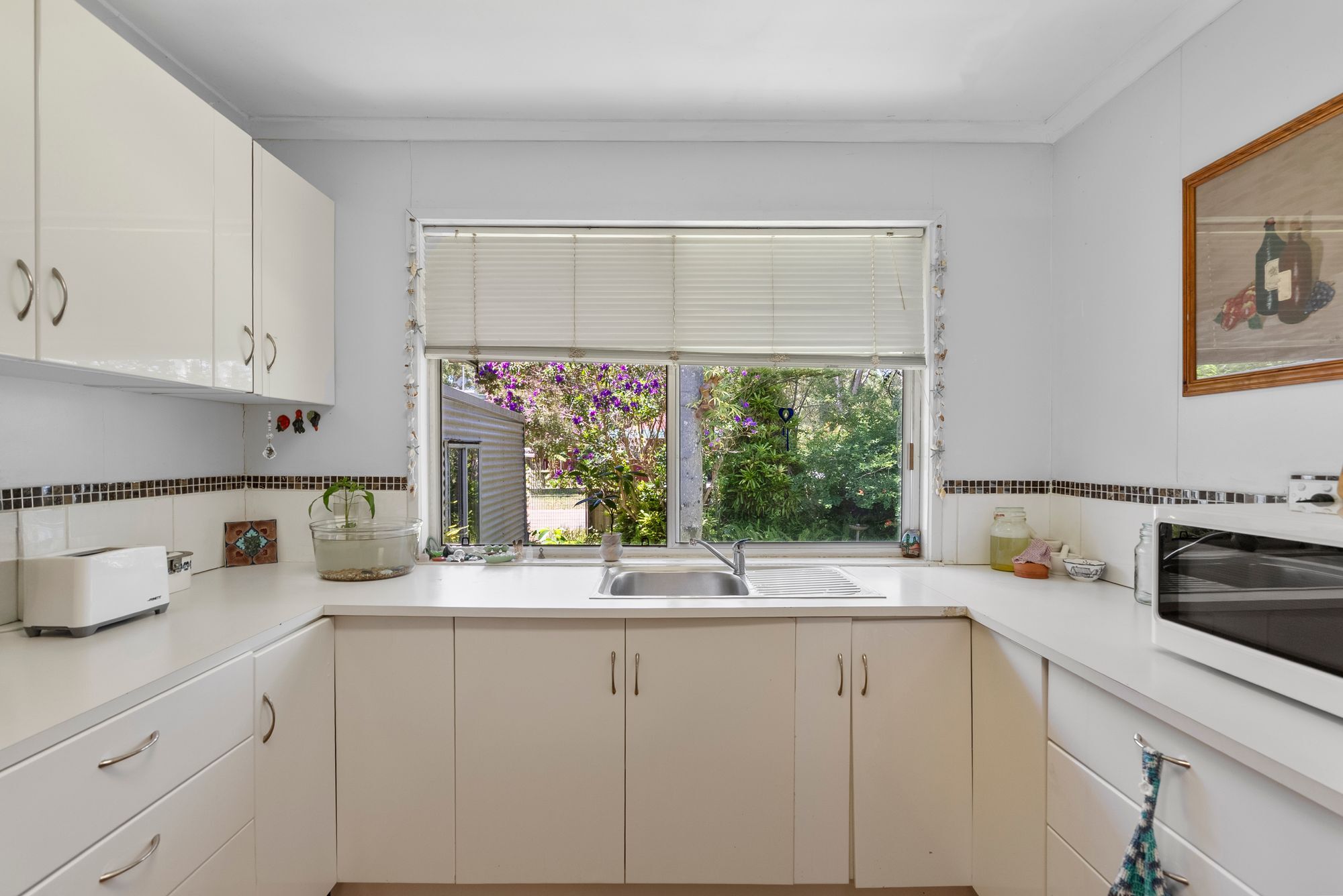 3 PAULA PARADE, Lamb Island QLD 4184 - Image 8