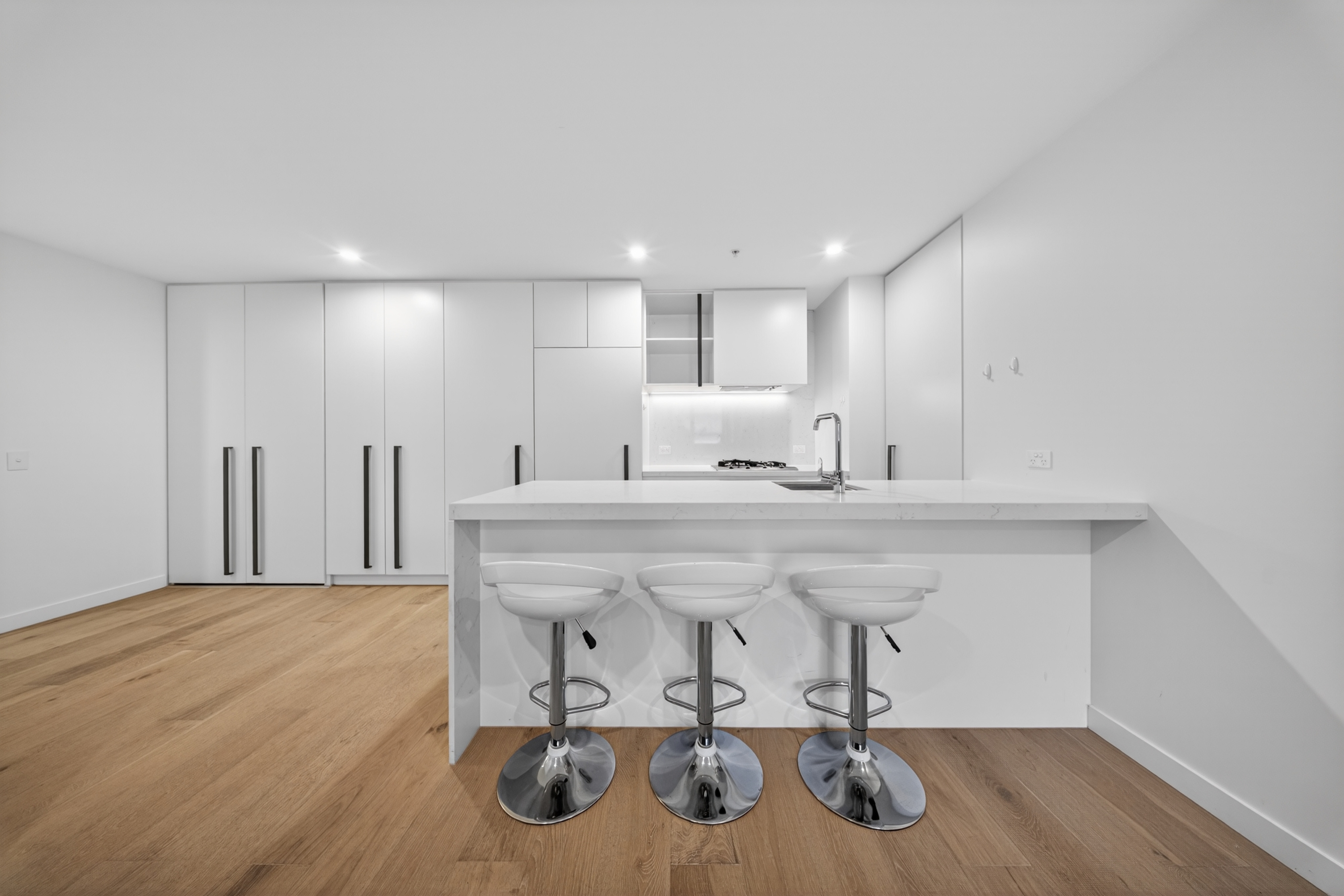 108 625 GLENFERRIE ROAD, HAWTHORN VIC 3122 - Image 1