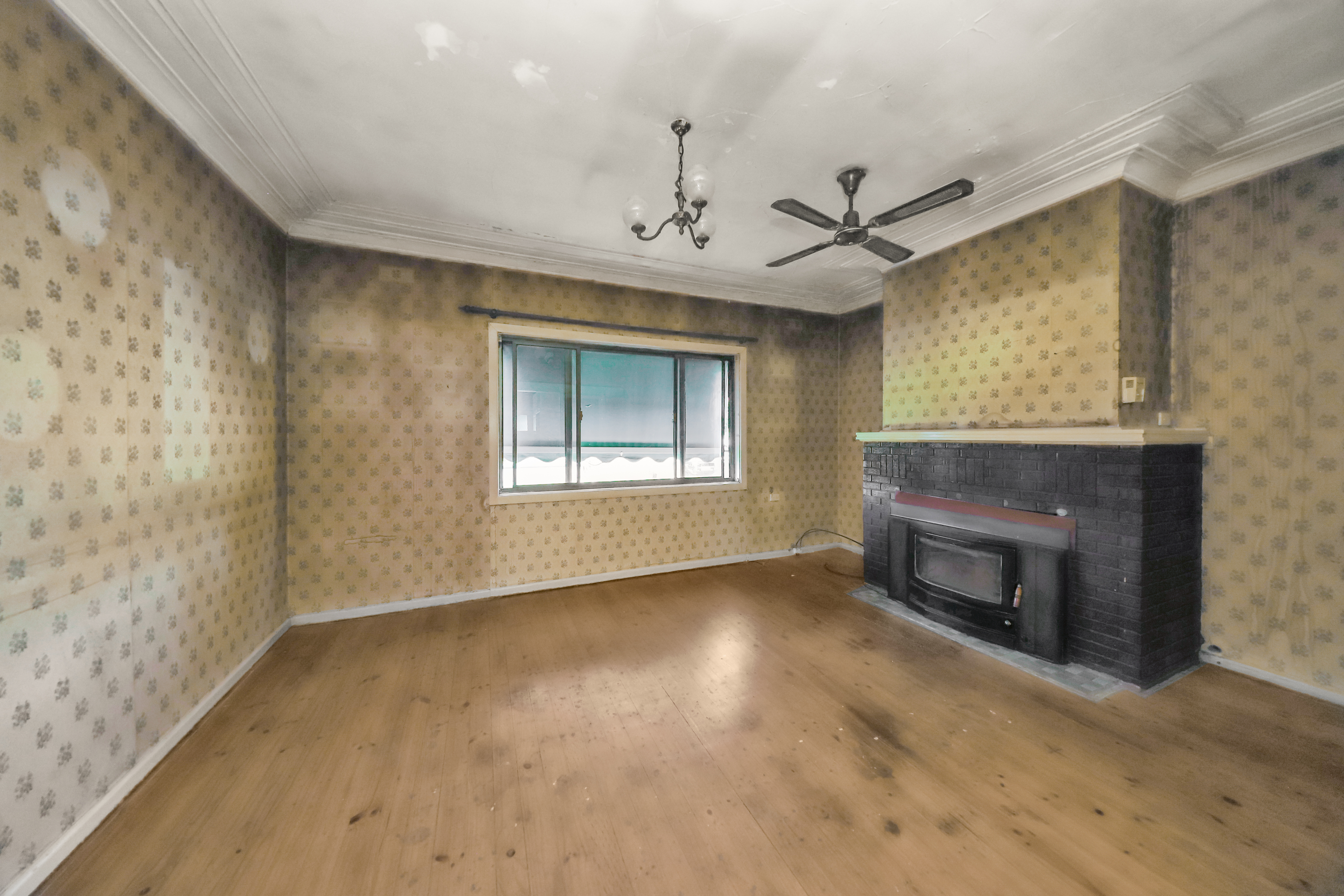 157 Simpson Street, Tumut, Nsw, 2720 - Image 2