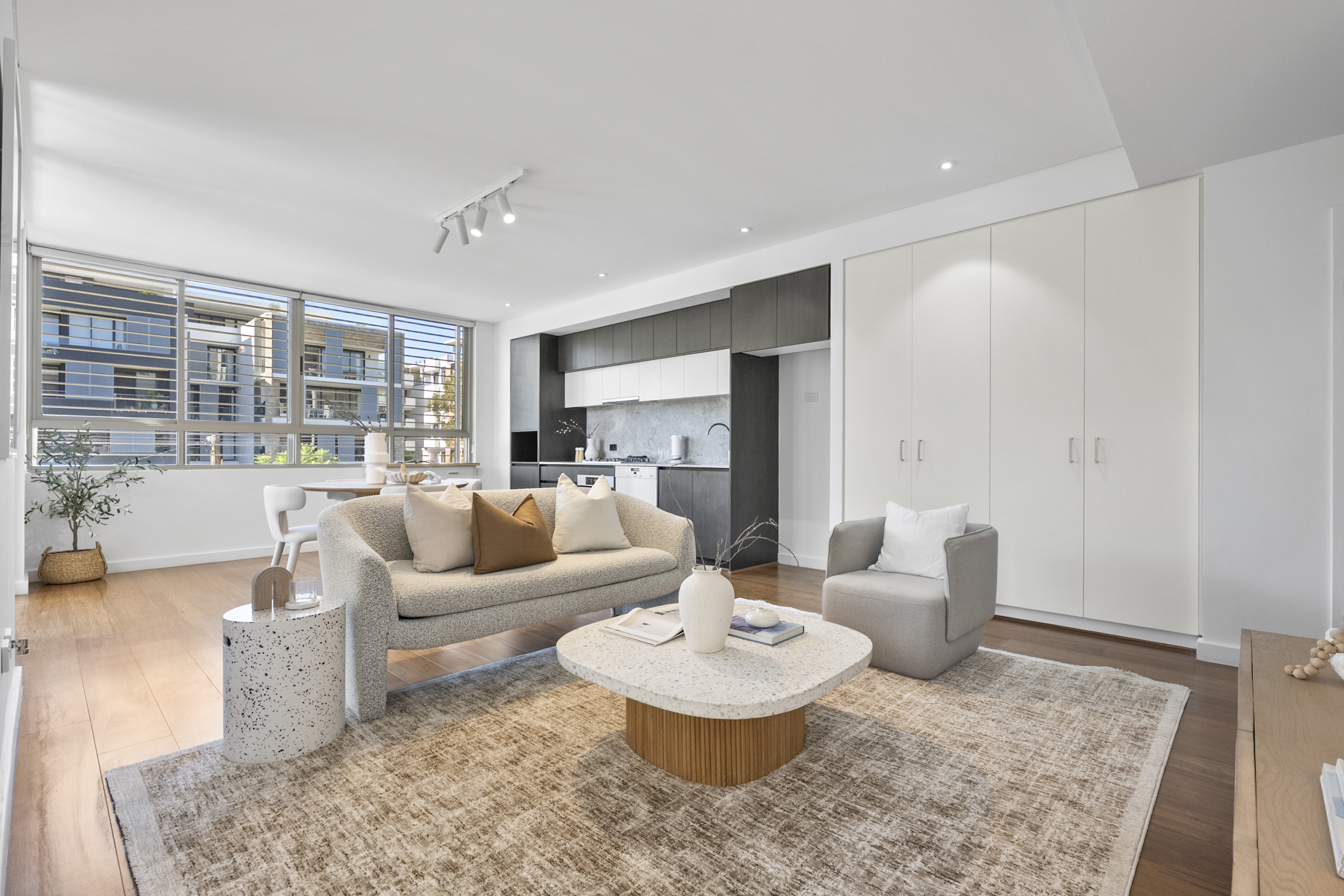 16 10 GILROY ROAD, TURRAMURRA NSW 2074 - Image 2