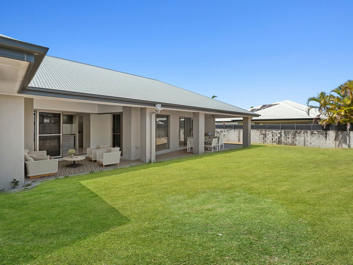 11 BLUEBERRY STREET, Banksia Beach QLD 4507 - Image 4