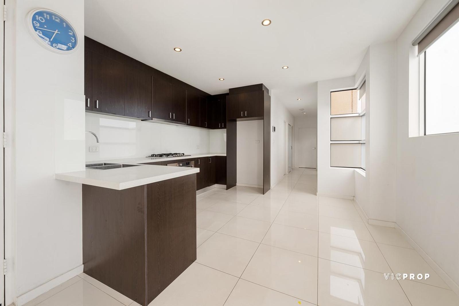 2/28 Millers Road, Brooklyn, VIC 3012 - Image 8